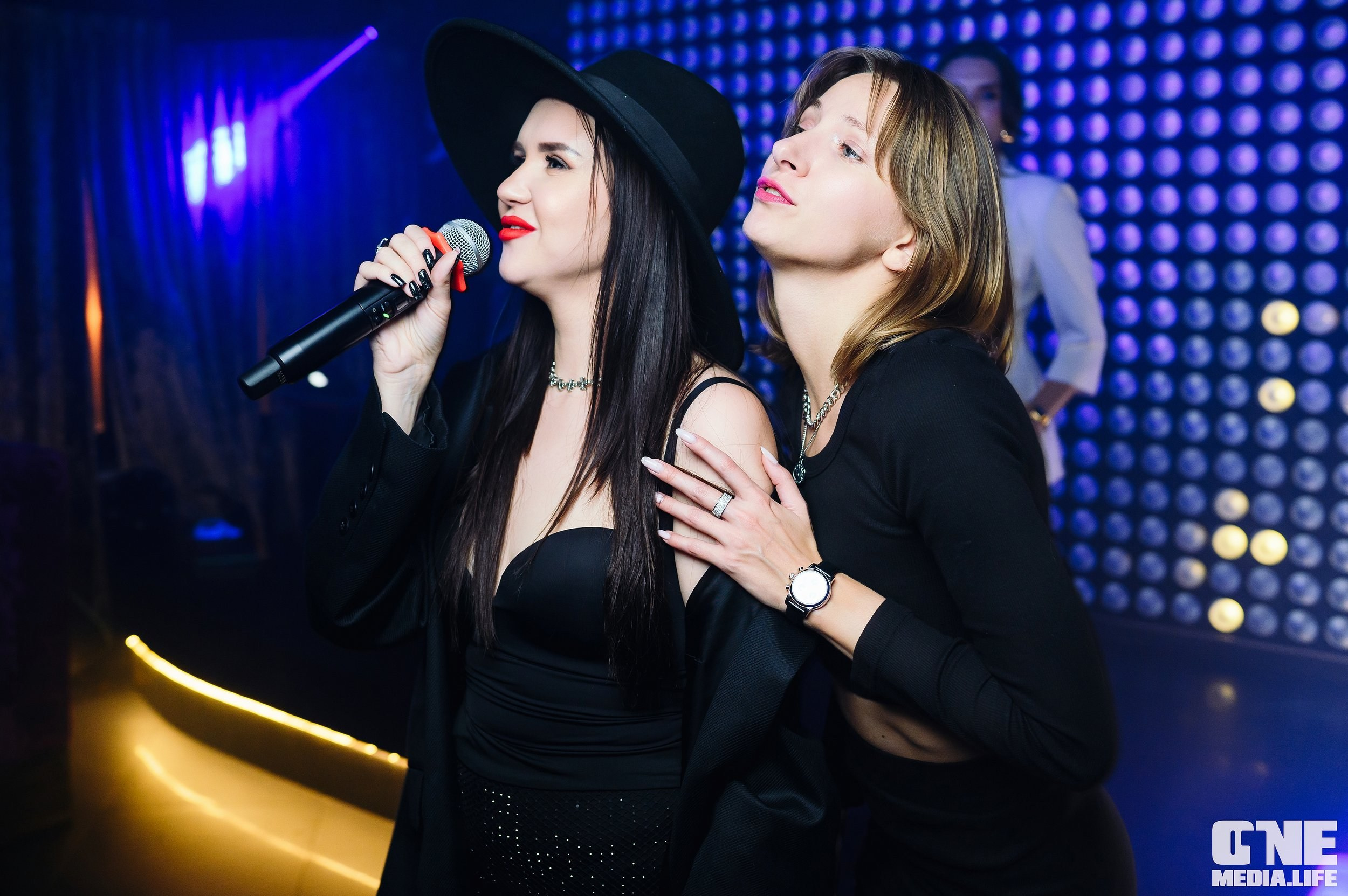 Фоторепортаж из караоке-клуба Эйфория. One Media Life: фоторепортажи, фотоотчеты с мероприятий и заведений