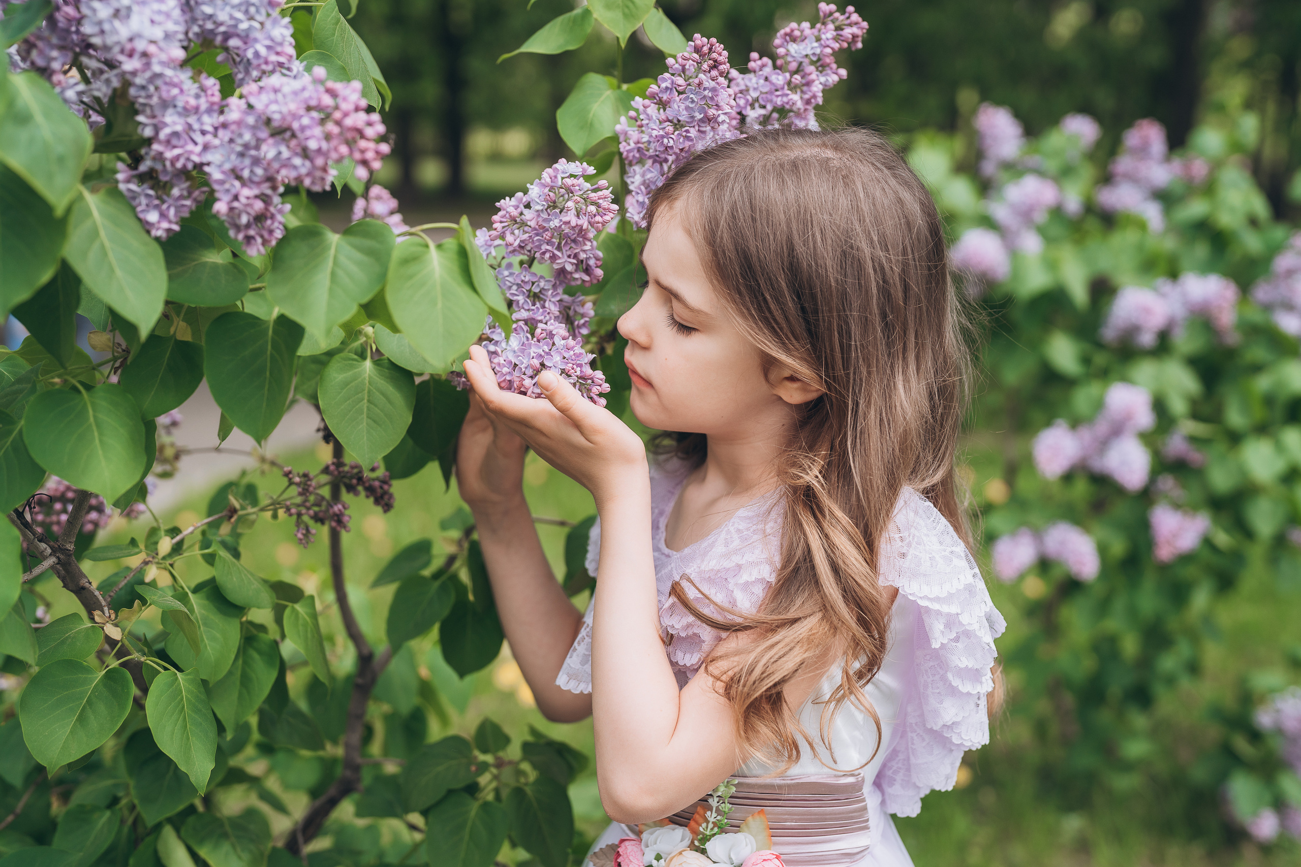 Семейная фотосессия на природе. Праздничная фотосессия в парке. Детский и семейный фотограф в Москве Евгения Киеза
