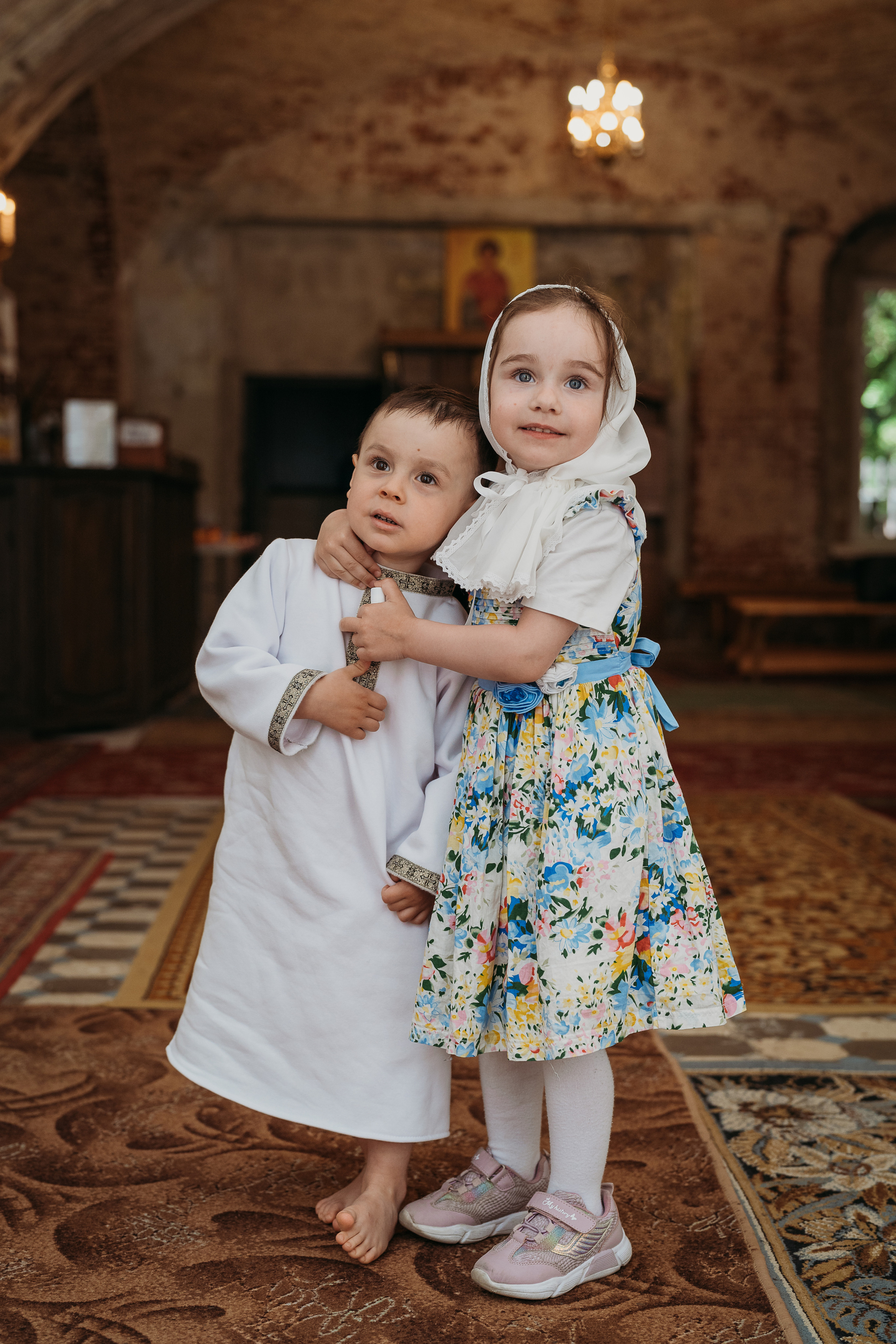 Фотограф на крещение. Фотограф на крестины. Крещение ребенка. Крестины ребенка. Крещение младенца. Профессиональная фотосъемка крещения. Православный фотограф на таинство крещения в храме. Фотосъемка крещения в церкви. Детки в храме