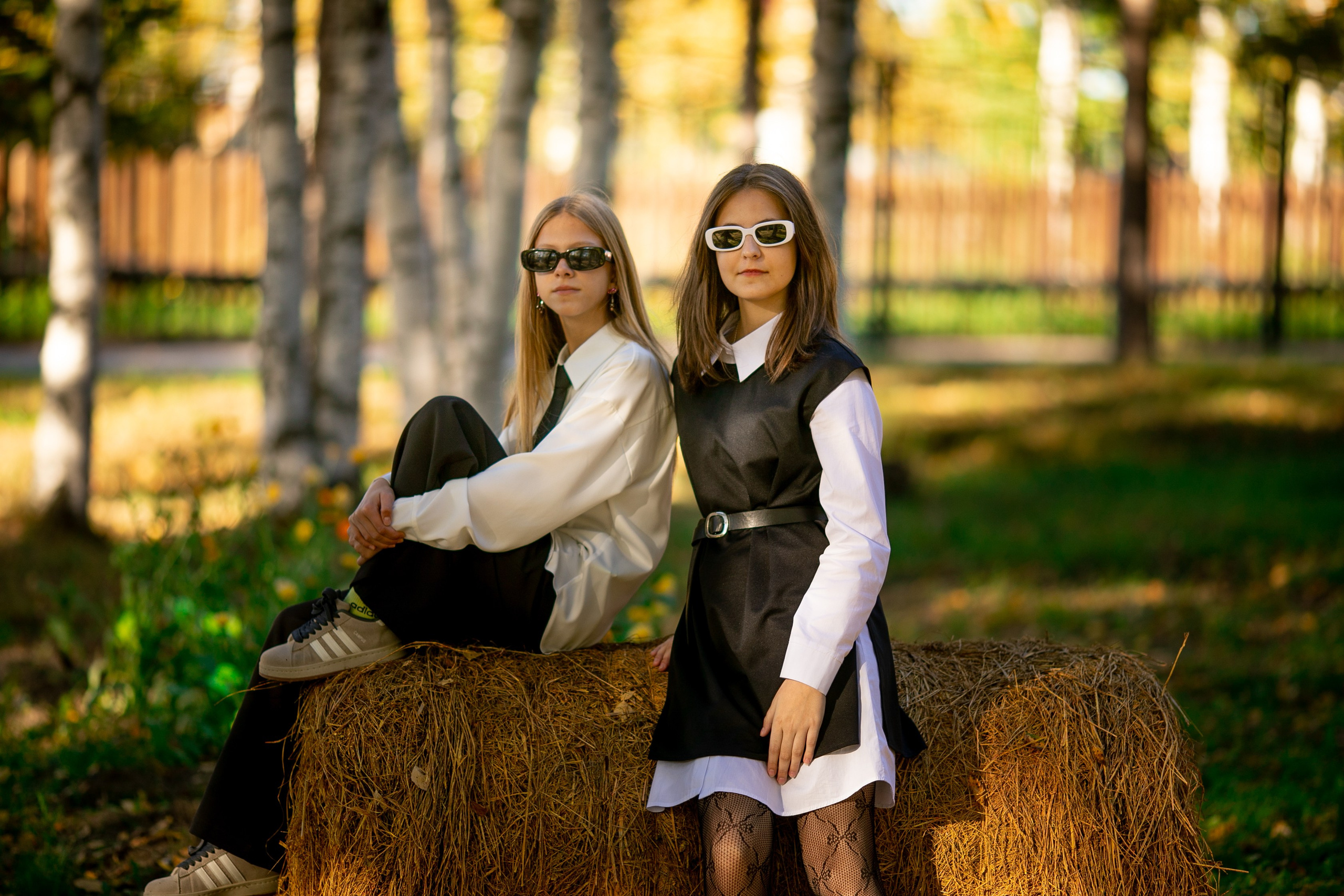 Выпускные альбомы 9-11 классы. Семейный и детский фотограф София Шарабурко, Томская область