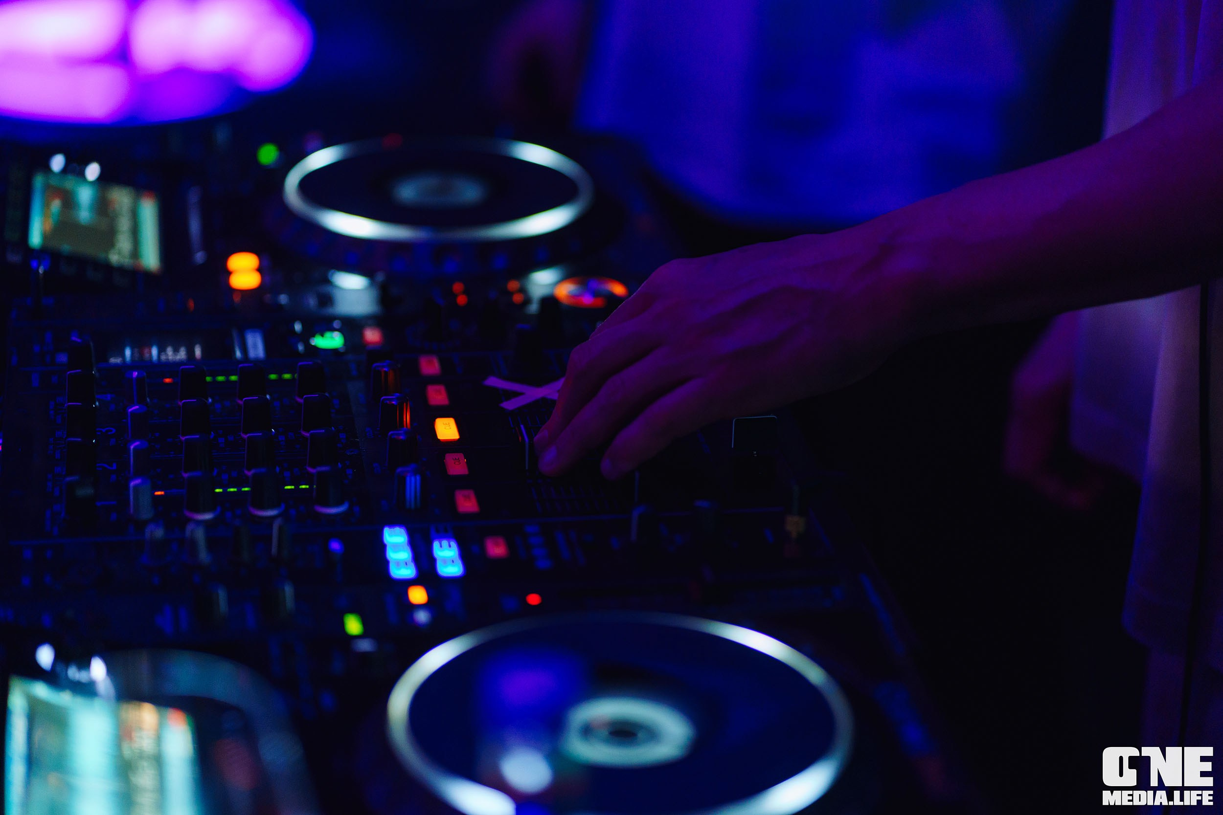 Фоторепортаж из РК Планета. One Media Life: фоторепортажи, фотоотчеты с мероприятий и заведений