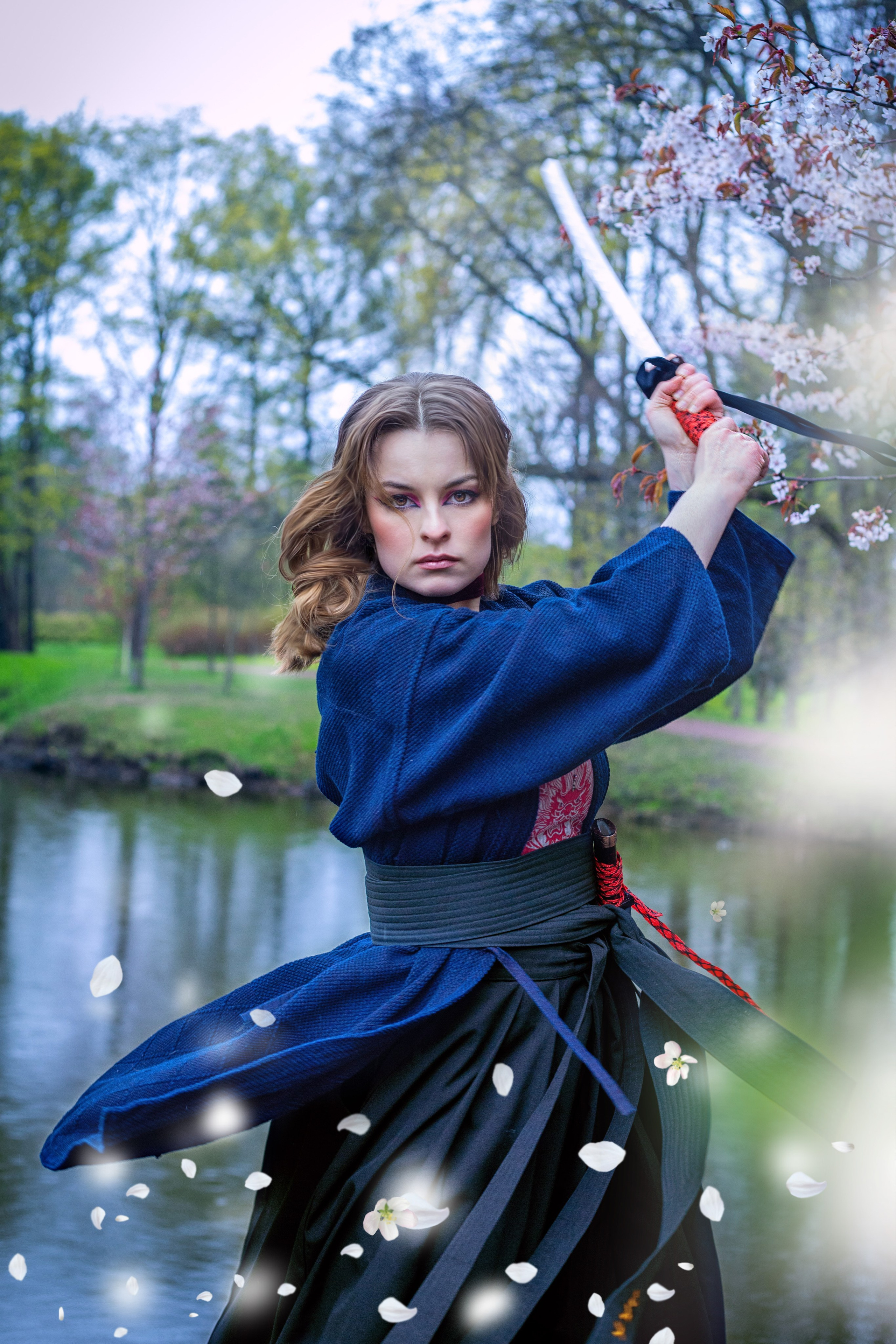 Фотосет в сакуре. Самураи, мечи и красавицы японки. Художественный и репортажный фотограф в Санкт-Петербурге Виктория Никитина