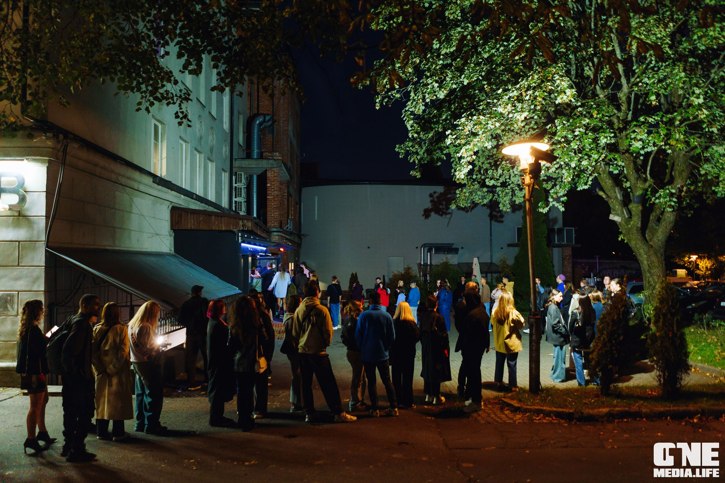 Фоторепортаж из клуба UNIVERSAL. One Media Life: фоторепортажи, фотоотчеты с мероприятий и заведений