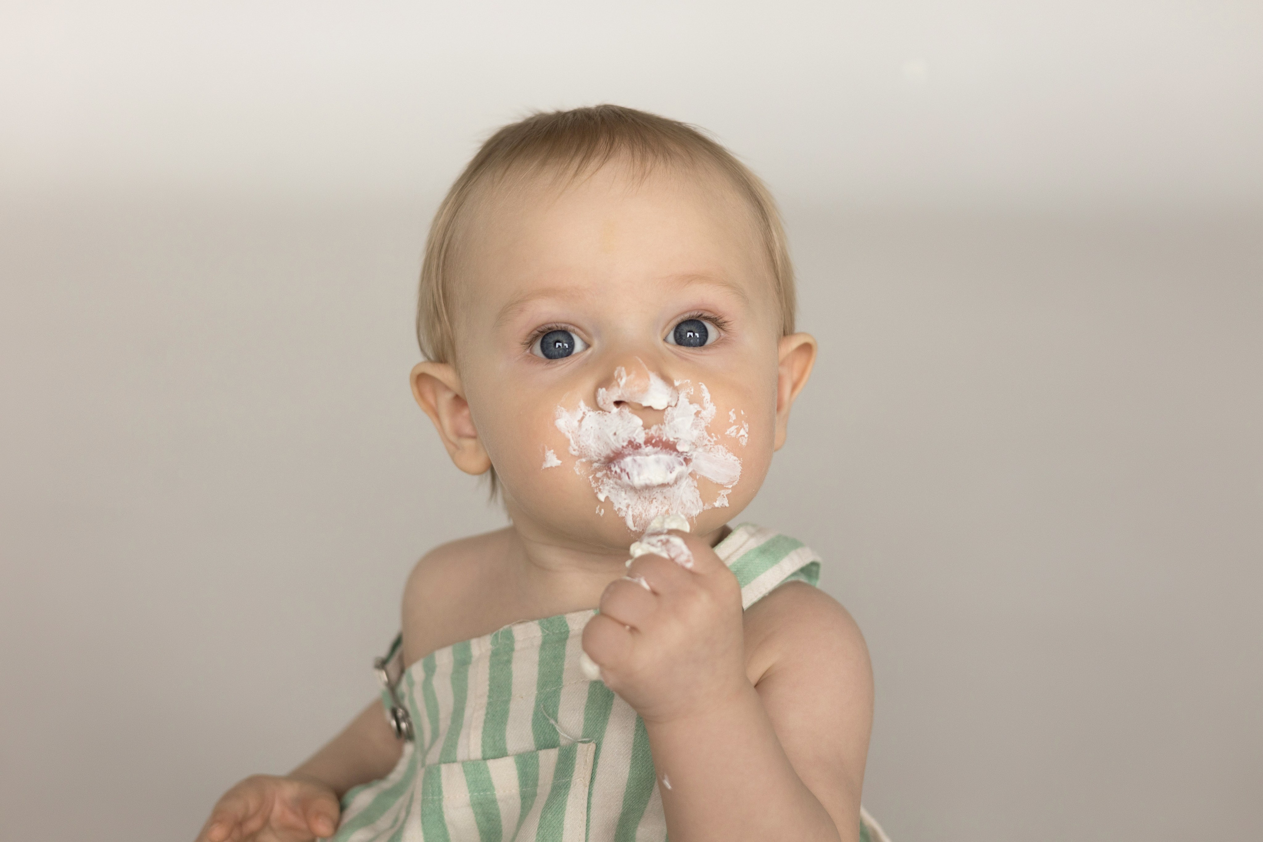 Фотосессия 1 года — студия, семья, годик в Красноярске | Vetaphoto. Фотограф беременности и новорожденных в Красноярске Вета Ланская