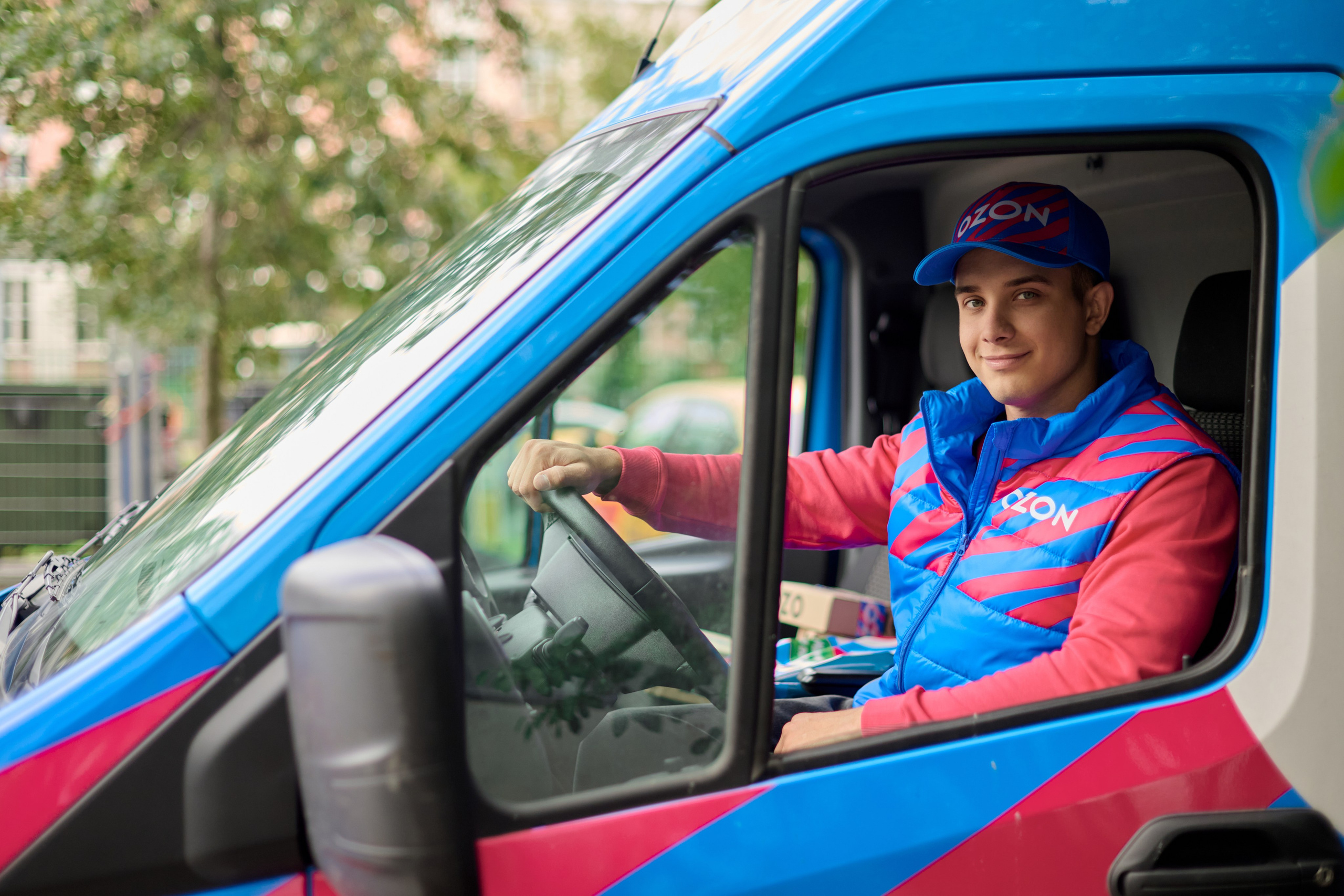 OZON - фотосъёмка в пункте выдачи. ФОТОГРАФ Кристина Павлова | МОСКВА