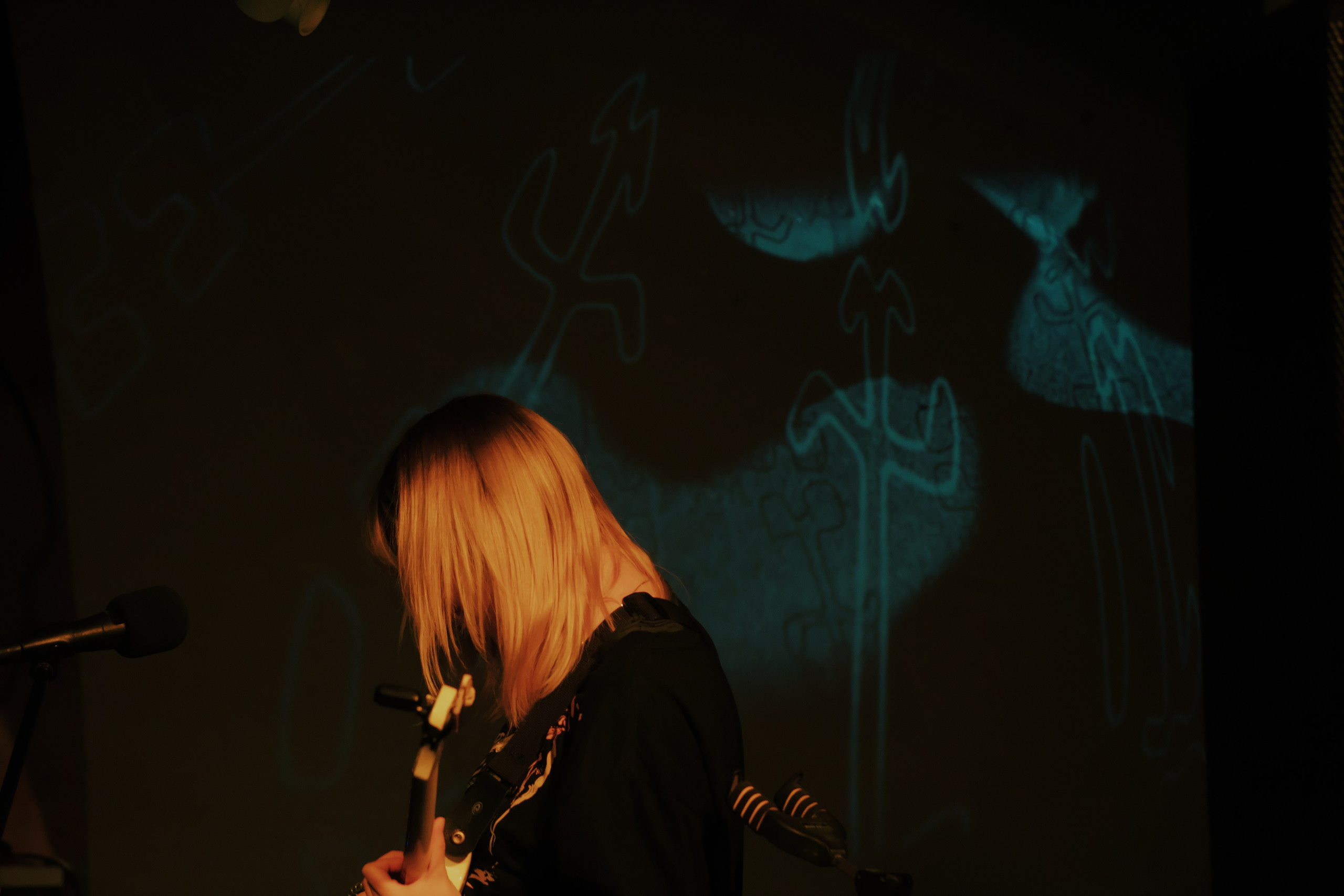 Видишь, я всё ещё здесь 🎛️. Миша Печёнкин | фотография