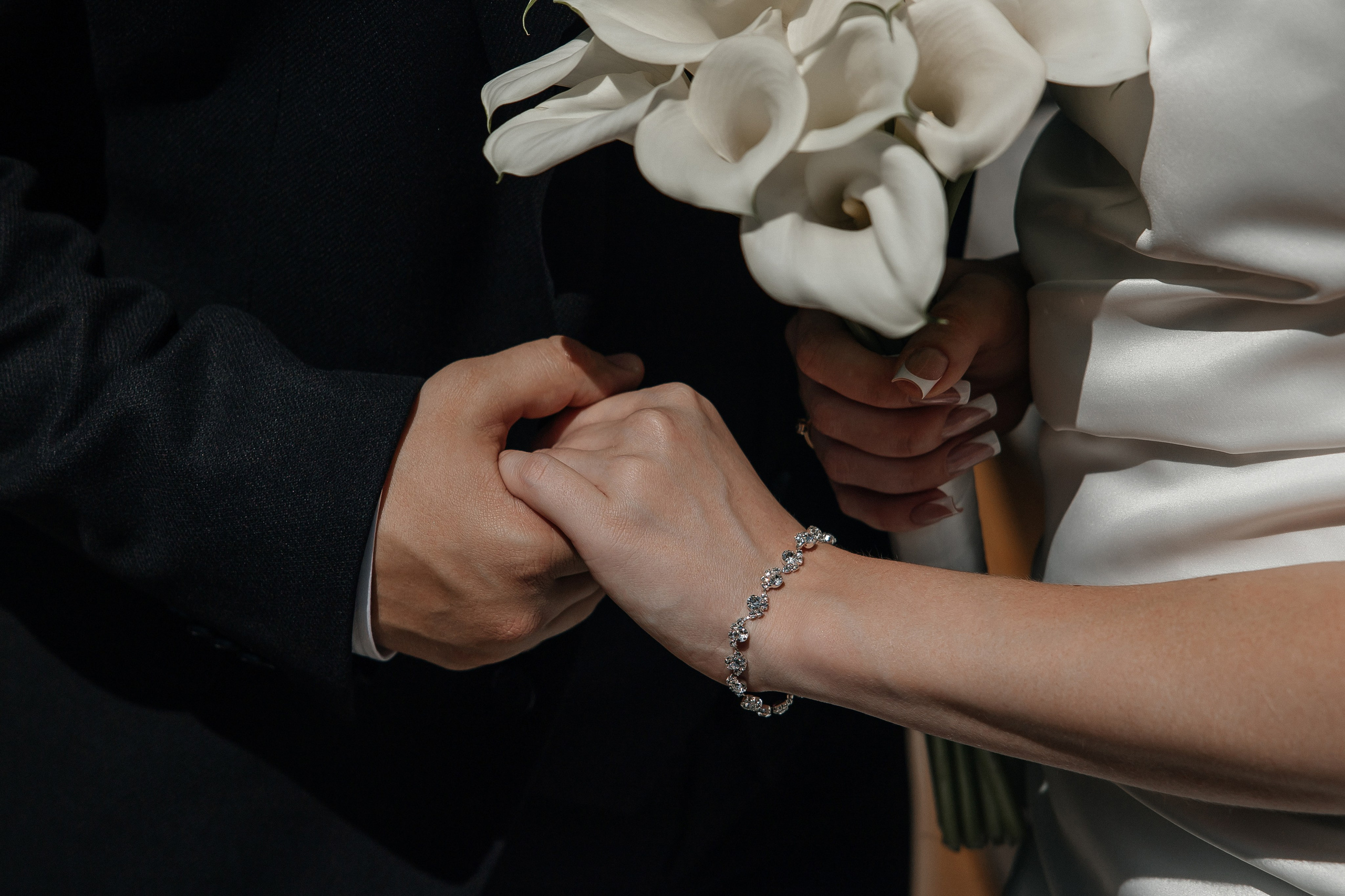 Свадебная фотосессия в Ботаническом саду имени Цицина. Свадебный фотограф в Москве Дарья Олендарёва