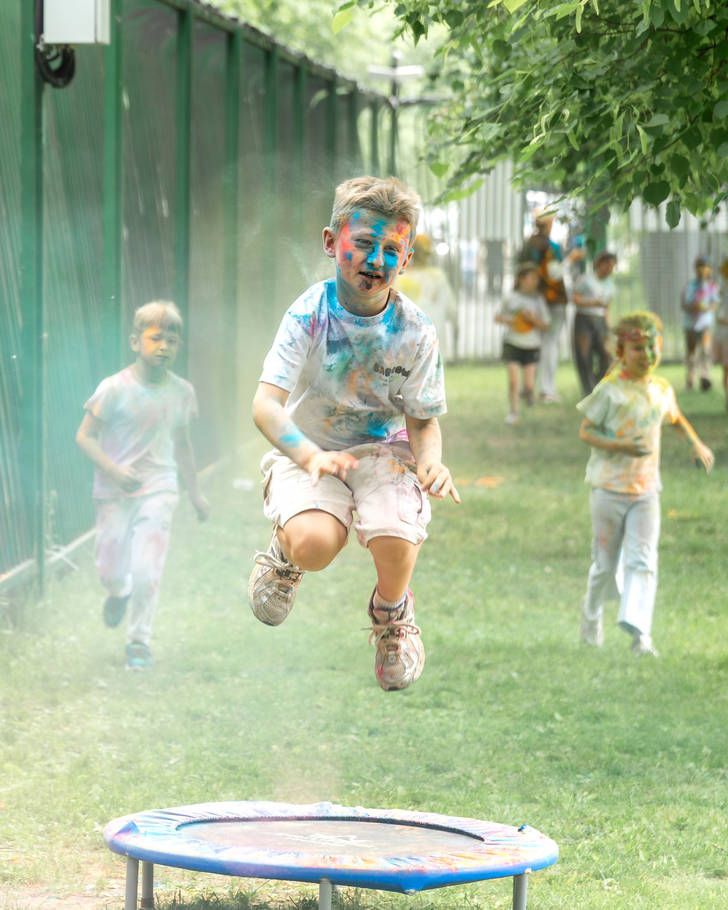 The International School of Moscow. Color Day. Выпускные альбомы для школы и детского сада — школьный фотограф Подольск, Троицк, Щербинка, Москва