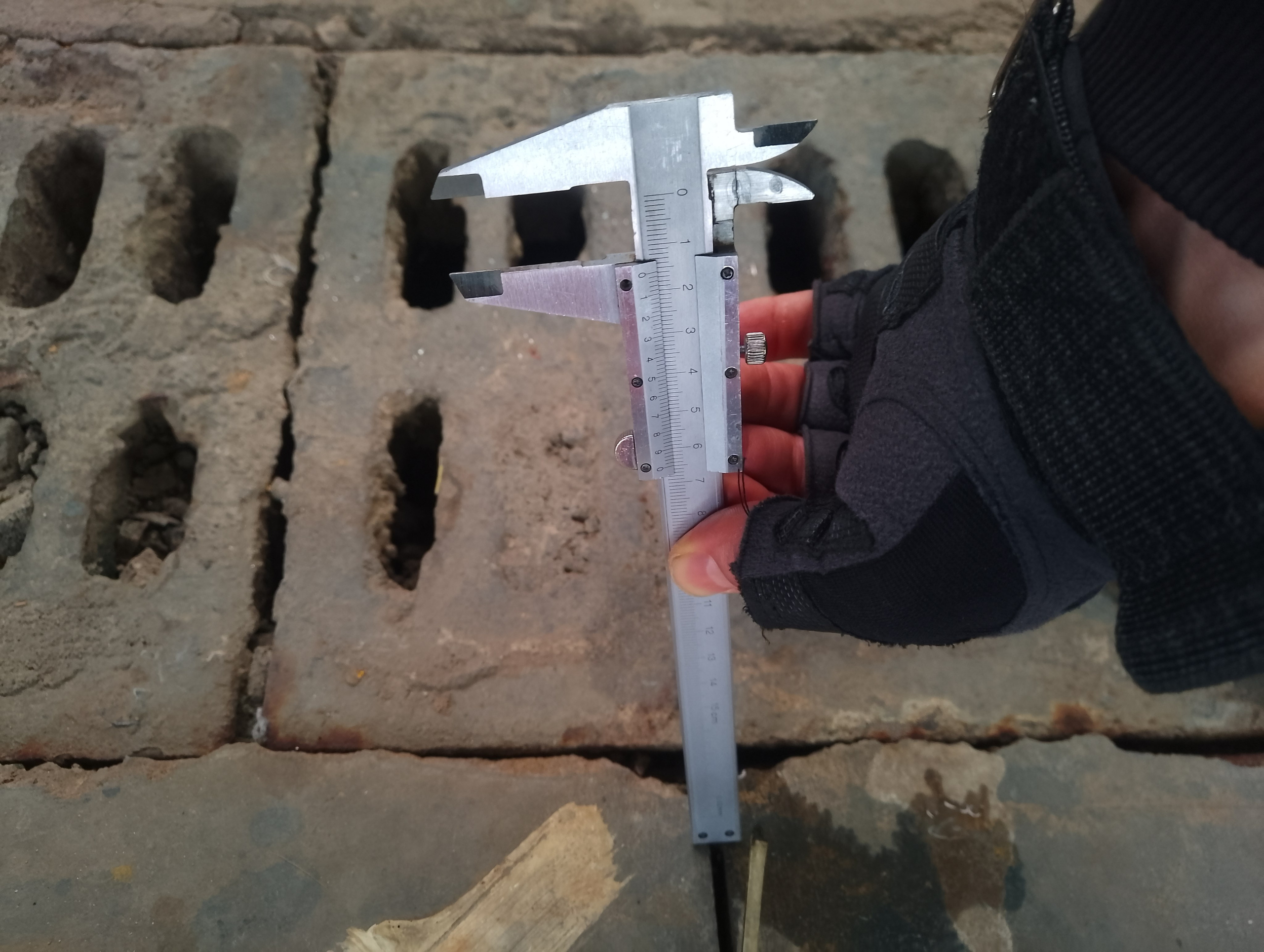 Георадиолокационное (георадарное) обследование полов ангара. Ультразвуковое и георадарное обследование бетонных и железобетонных конструкций в Москве и МО