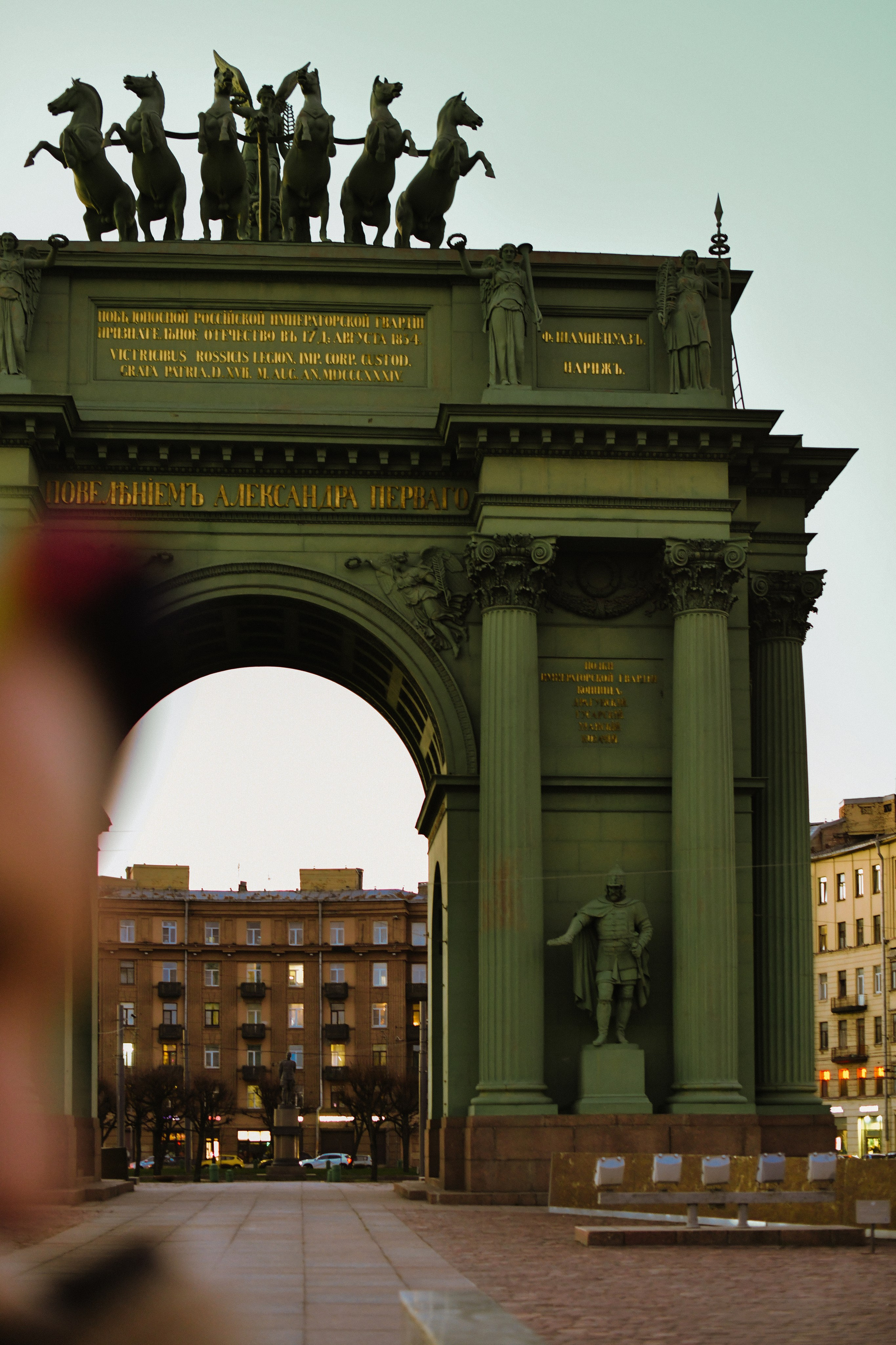 Фотосессия в Санкт-Петербурге. Нарвские триумфальные ворота. Профессиональный фото и видео контент для бизнеса