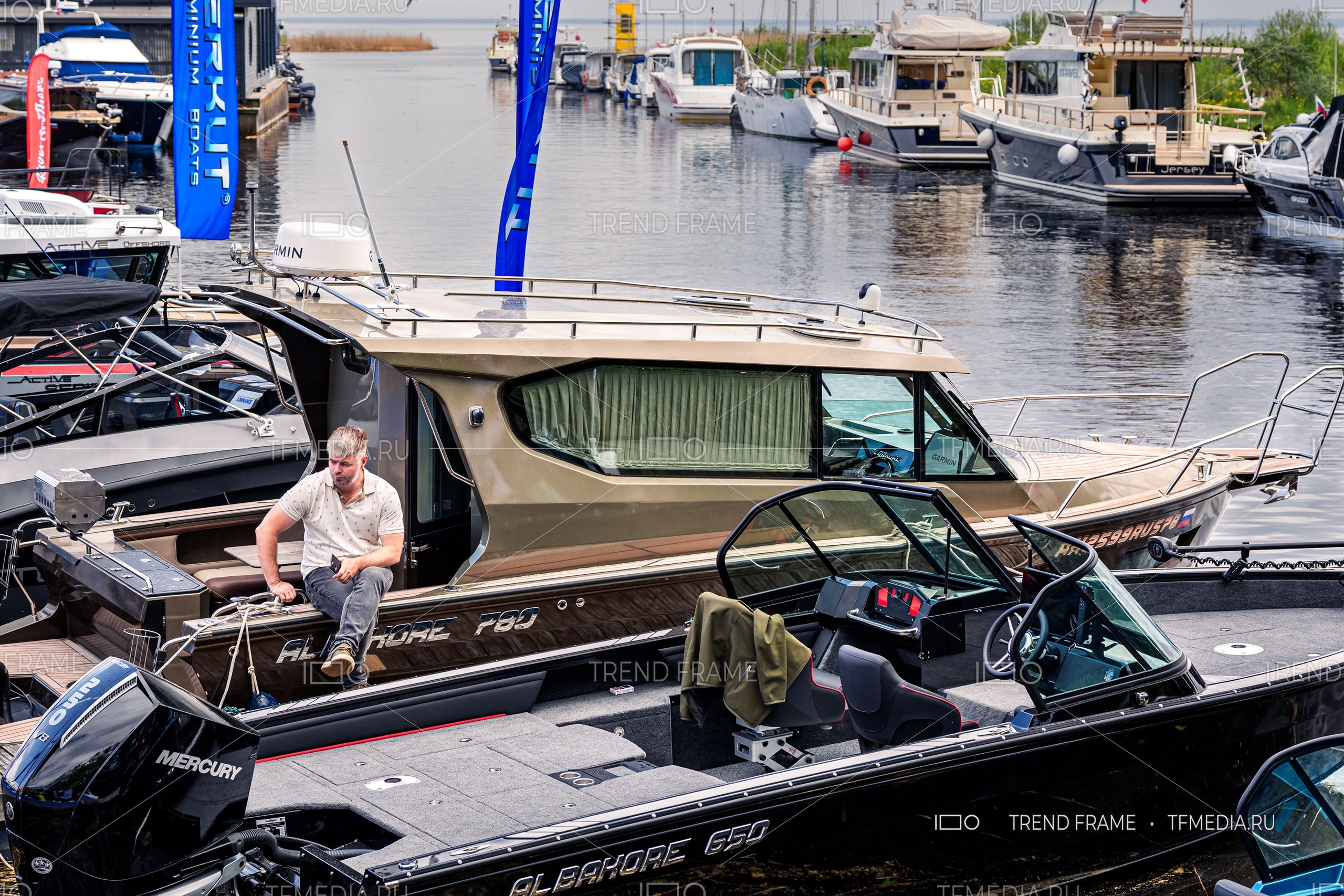 Лодка Albakore 650 с мотором Mercury 250 V8 Verado и кабинная 780 на выставке в СПб 2025 (TrendFrame, tfmedia.ru)