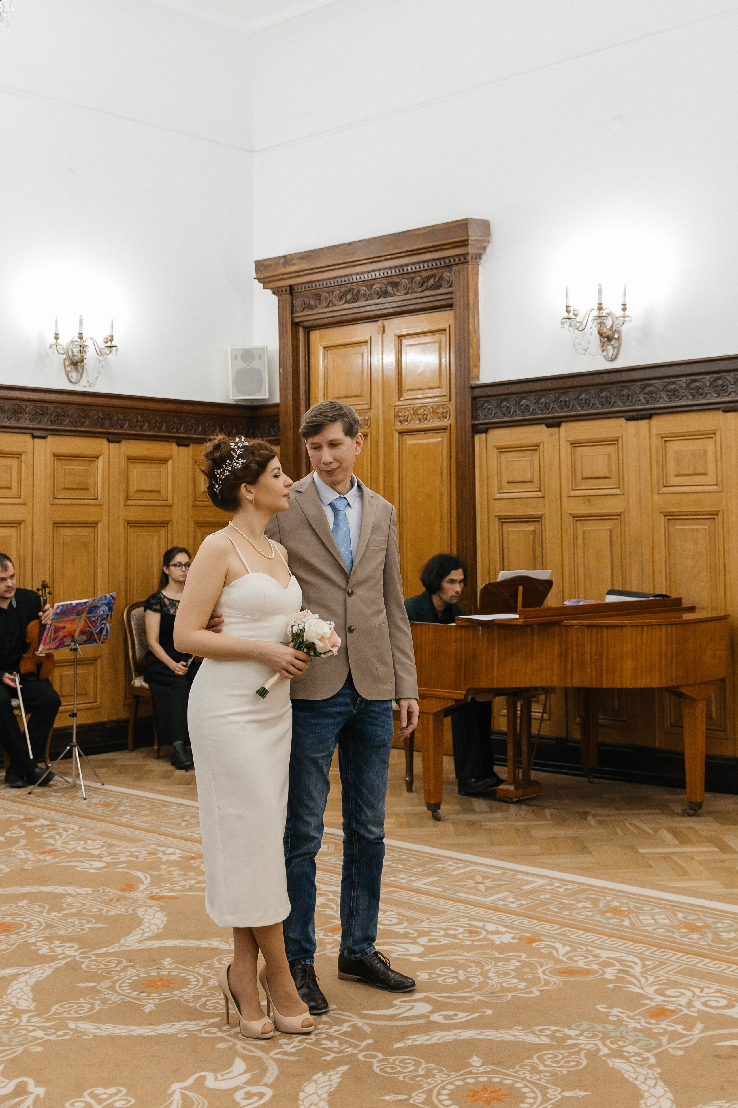 Свадебная фотосессия в Грибоедовском ЗАГСе (Дворец Бракосочетания № 1). Фотограф и видеограф Анна Домашенко