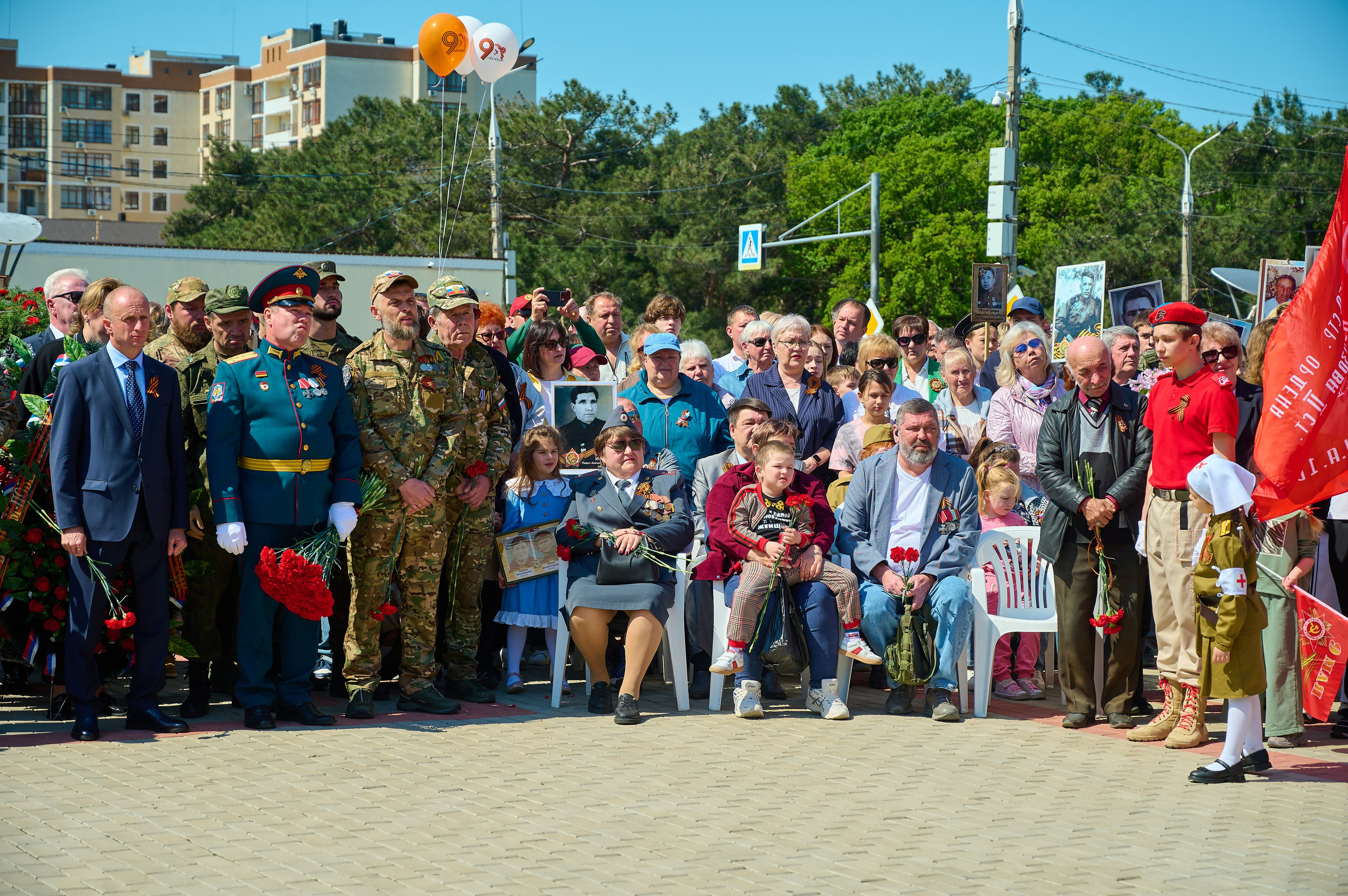 Митинг (мая в Кабардинке. Жизнь курорта Кабардинка в фотографиях