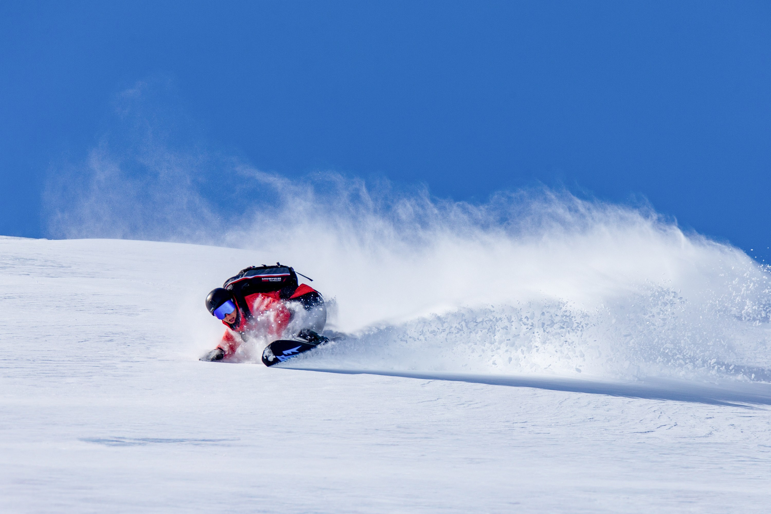 Хели-ски на Камчатке на Ми-8 — катание среди вулканов. Время Камчатки: чтобы найти свой путь, нужно скорость умножить на время