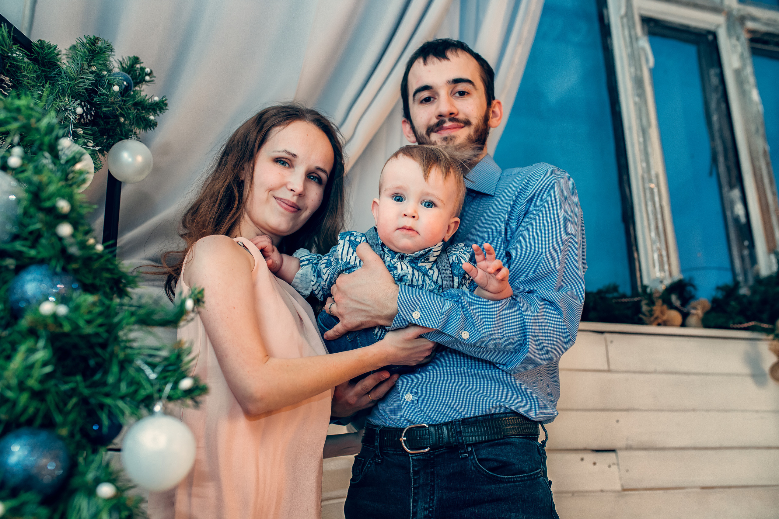 Семейная съемка в фотостудии SunDay. Екатерина Крапивина фотограф церковных Таинств в Нижний Новгороде