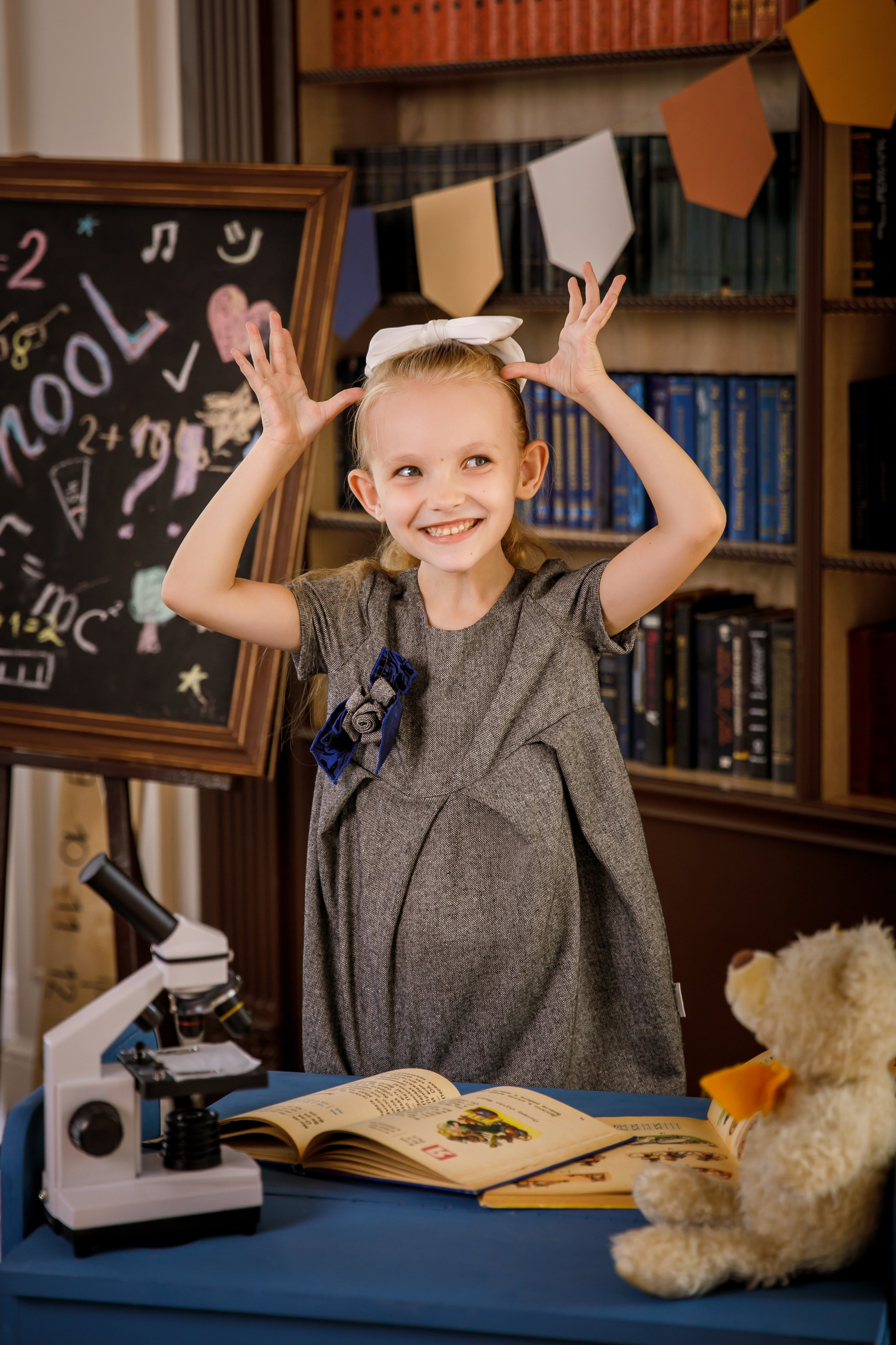 Первоклашка в студии. Семейный и детский фотограф в Ростове-на-Дону