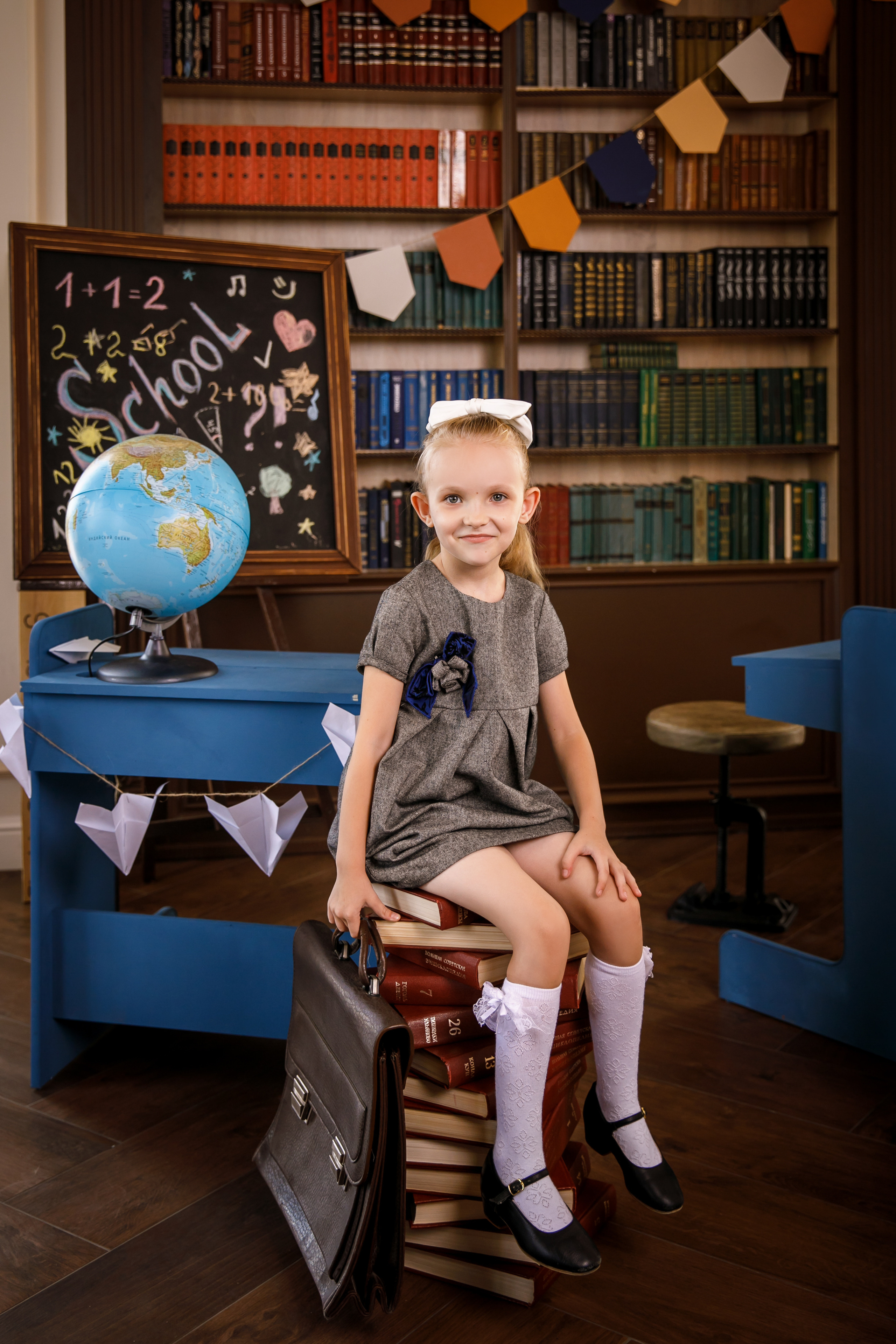 Первоклашка в студии. Семейный и детский фотограф в Ростове-на-Дону