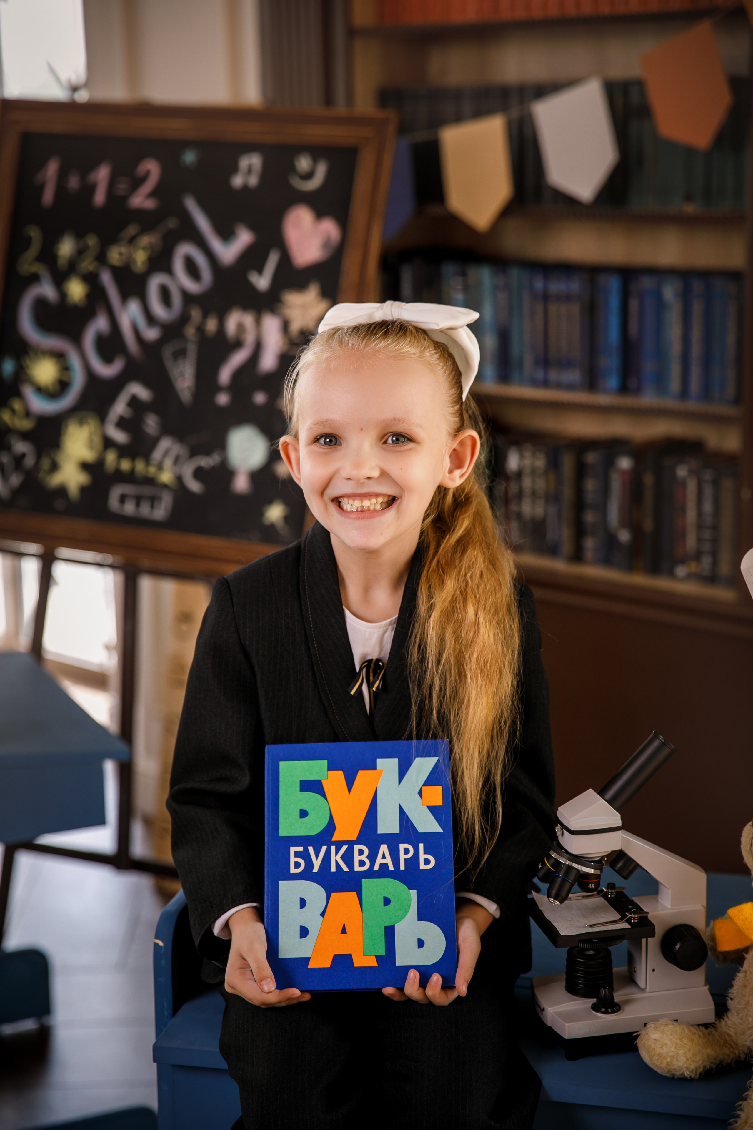 Первоклашка в студии. Семейный и детский фотограф в Ростове-на-Дону