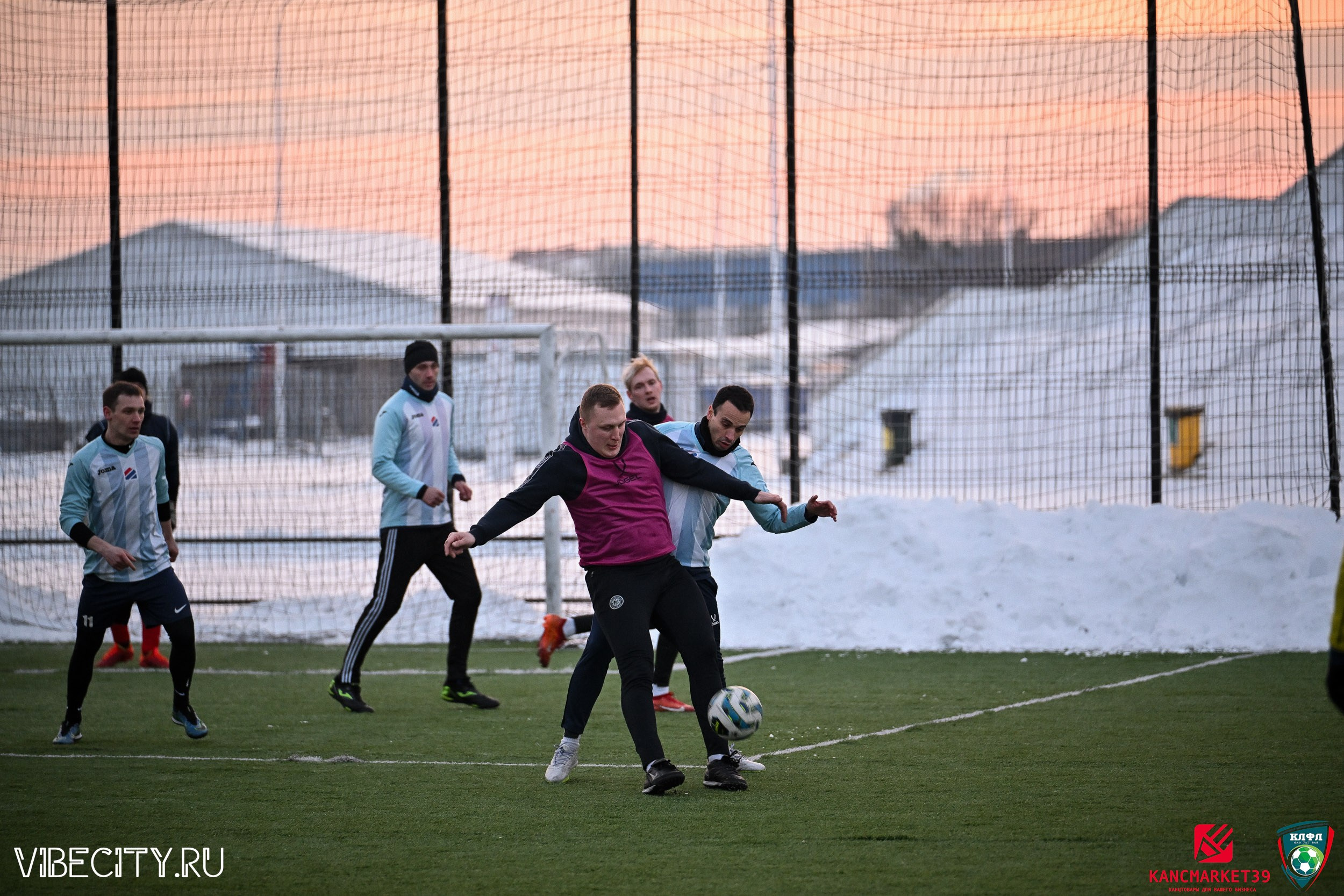 Калининградская Любительская Футбольная Лига, Премьер лига 14 тур, Бауцентр-Пивной двор. VIBECITY.RU Вайб Сити Ру Фоторепортажи Фотоотчеты Калининград