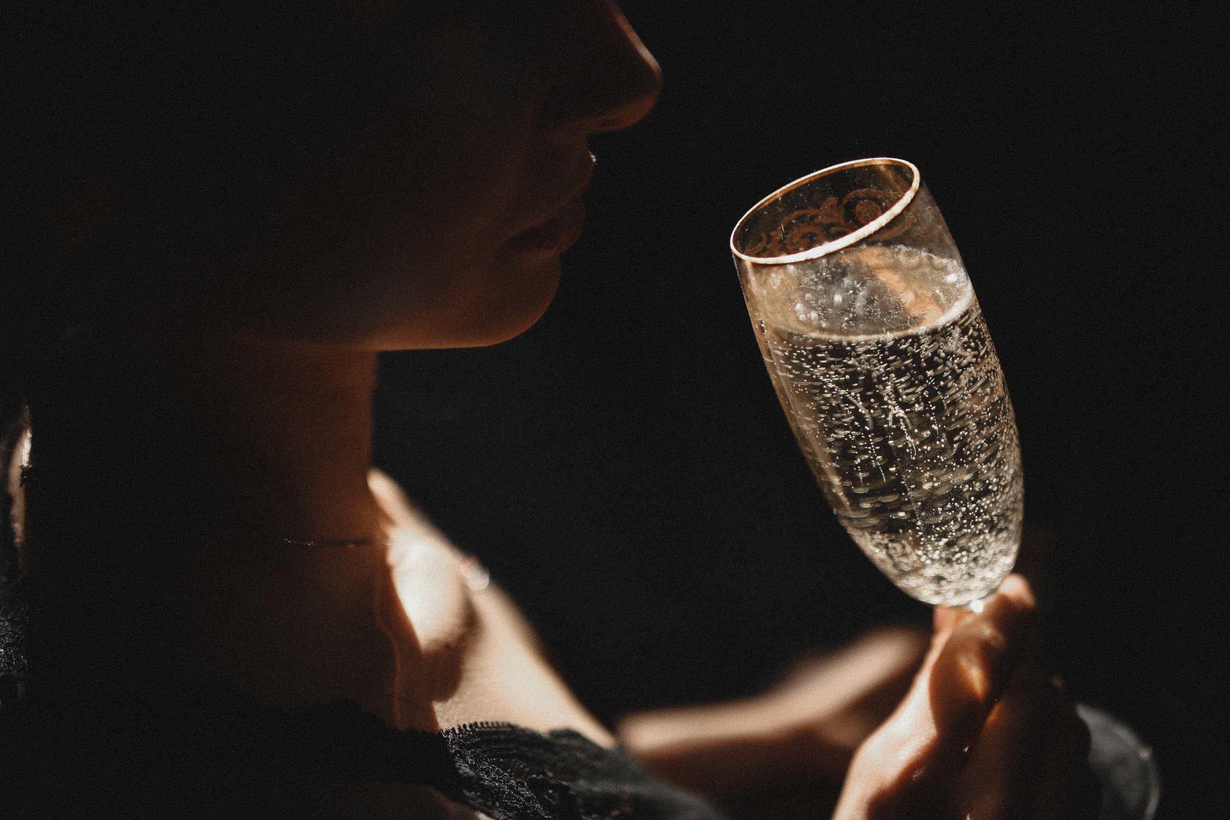 Первый кусь. Свадебный фотограф в Ярославле Илья Жуков