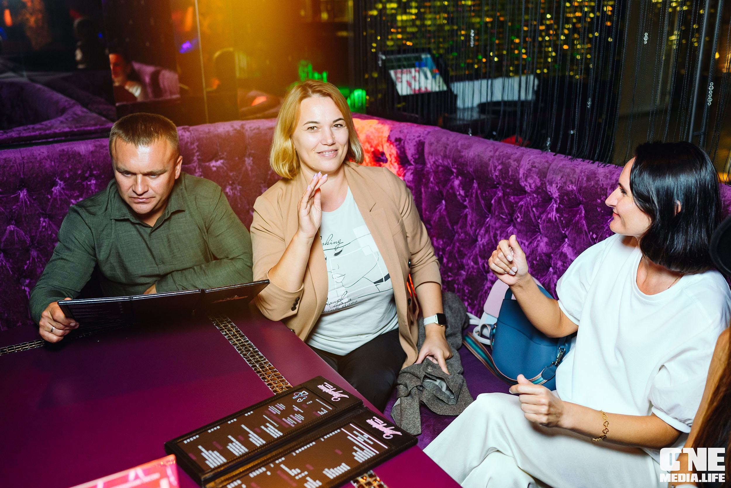 Фоторепортаж из караоке-клуба Эйфория. One Media Life: фоторепортажи, фотоотчеты с мероприятий и заведений