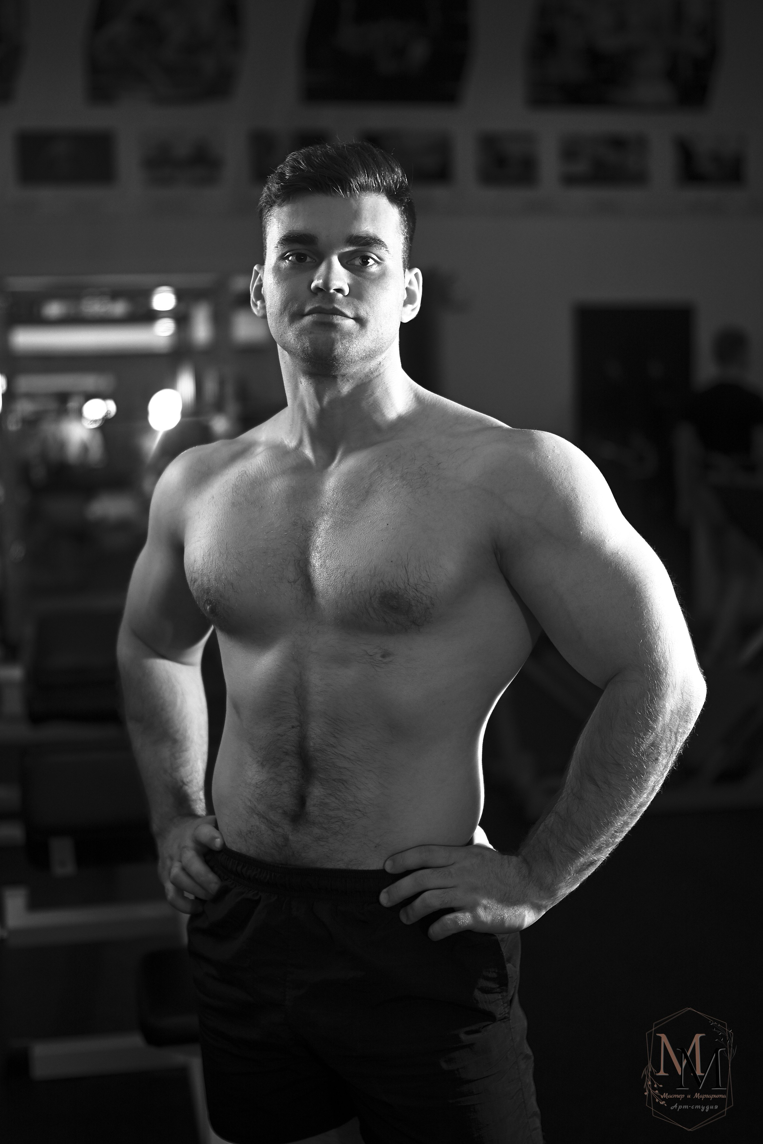 Фитнес фотосессии. Фотосессии в спортзале. Арт-студия "Мастер и Маргарита". Мужской портрет. Фотосессии в Сызрани. Фотосъемки в Сызрани. Фотограф в Сызрани.