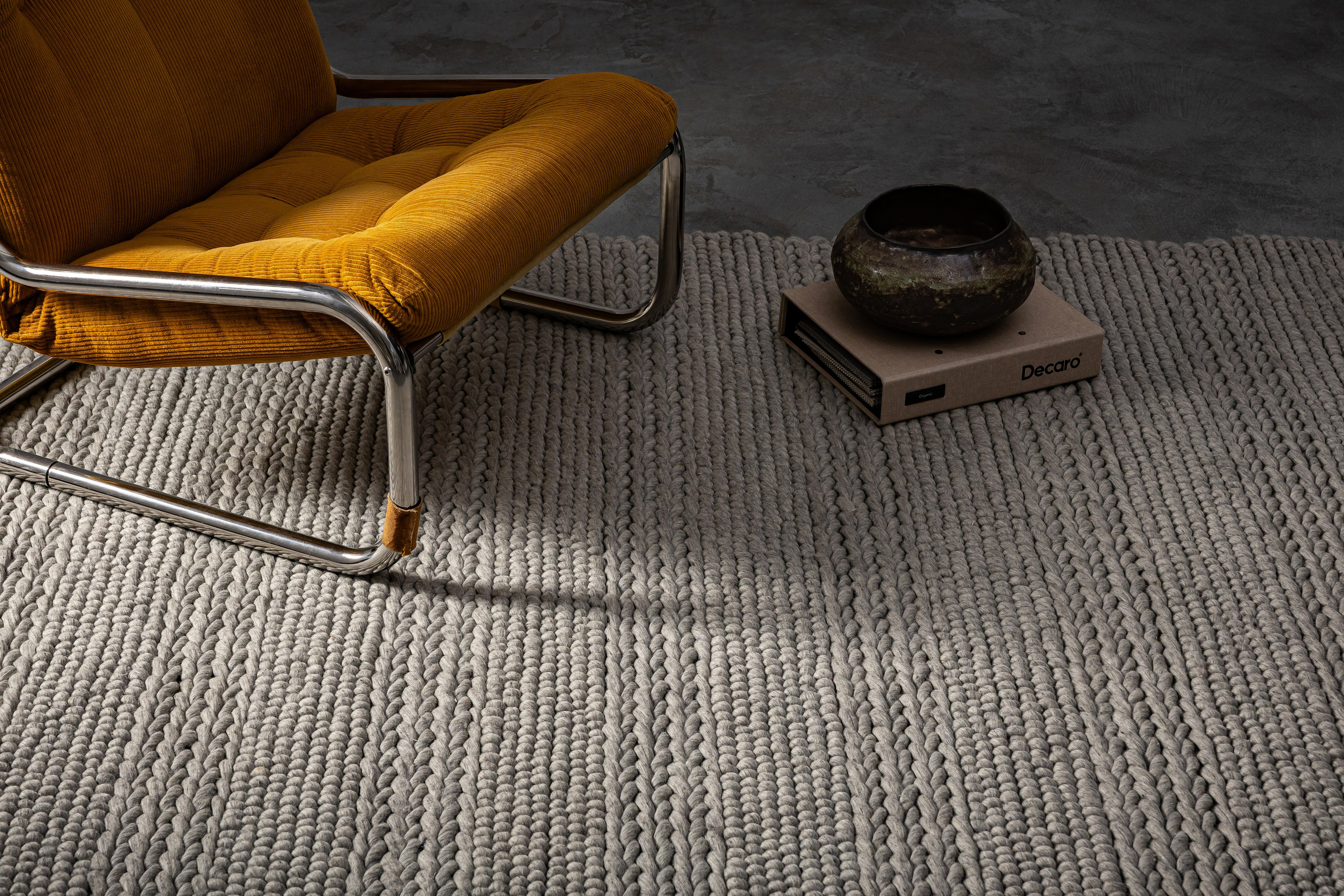 Ковры Decaro Rugs Bubble. L. Deco интерьерный салон. Краски/обои/лепной декор