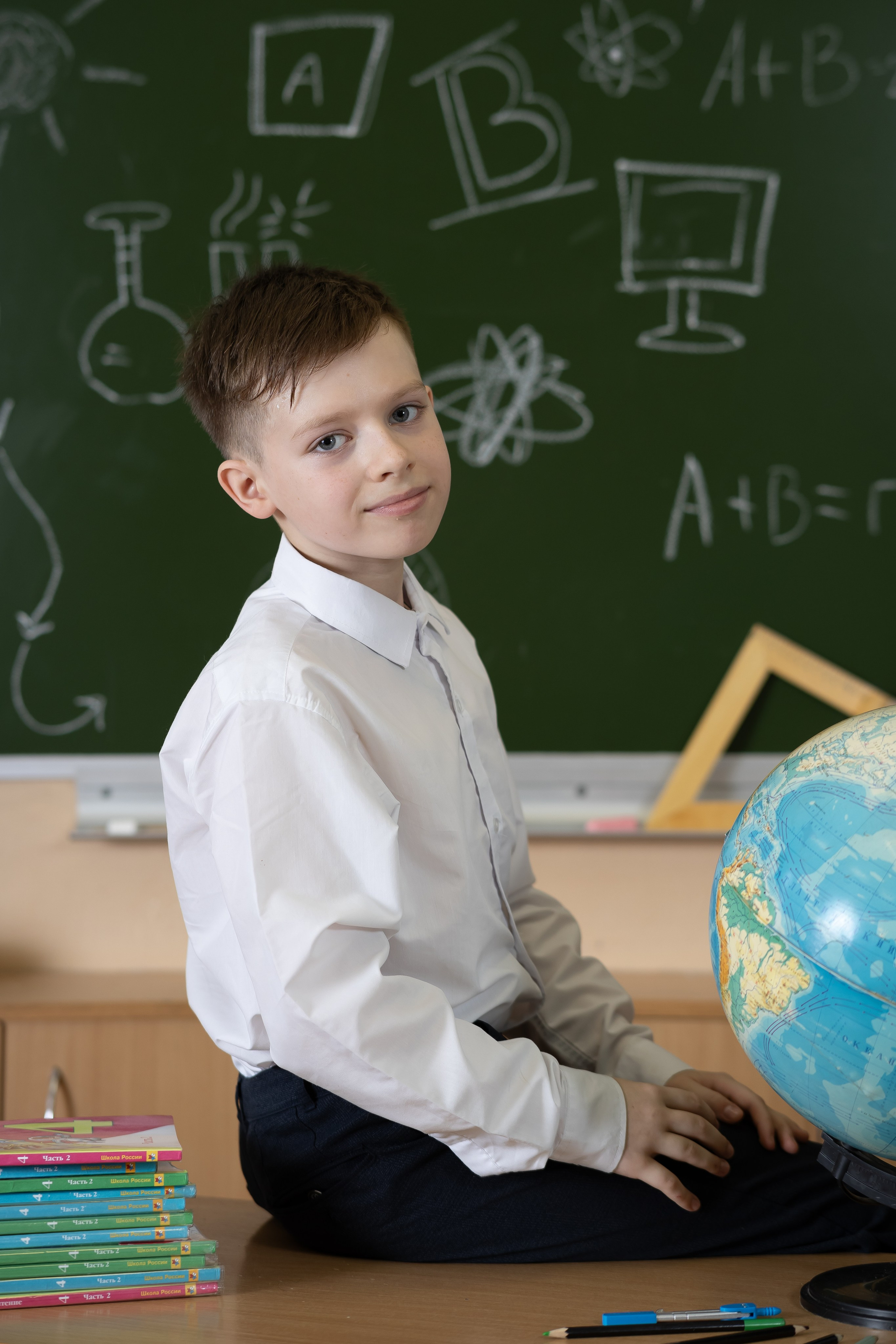 Выпускной альбом для начальной школы. Семейный, школьный фотограф в Нижнем Новгороде Елена Сентюрева