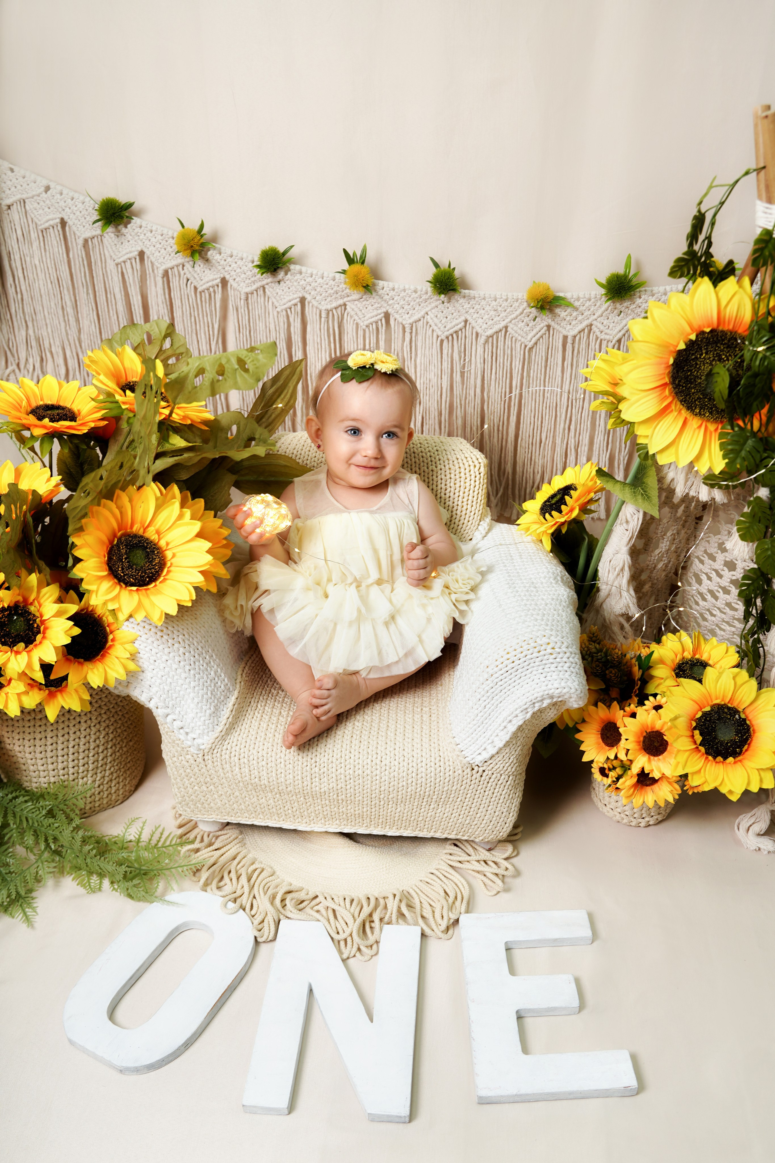 Фотосессия ГОДОВАСИЕ. Фотограф новорожденных, детей до года и беременных в Симферополе