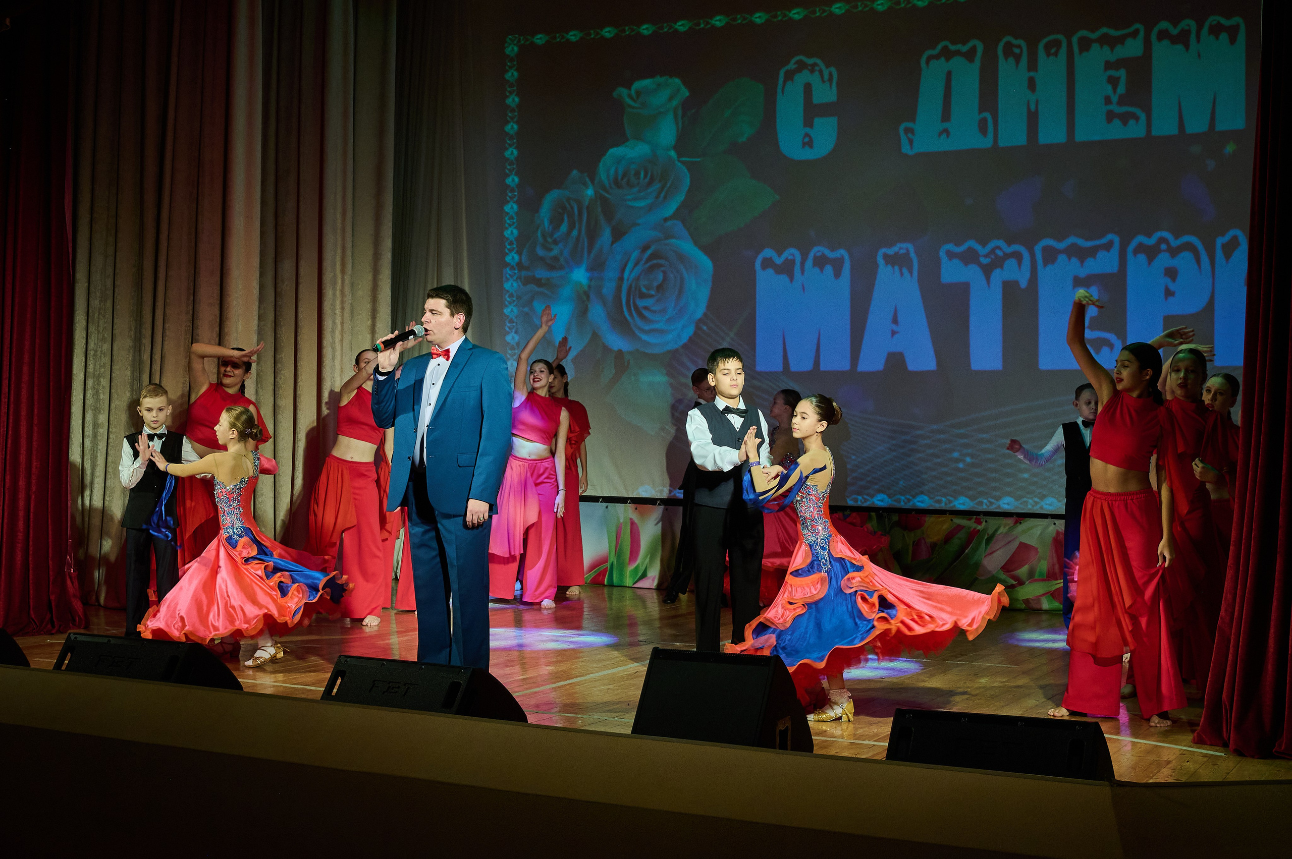 День матери Кабардинка. Жизнь курорта Кабардинка в фотографиях