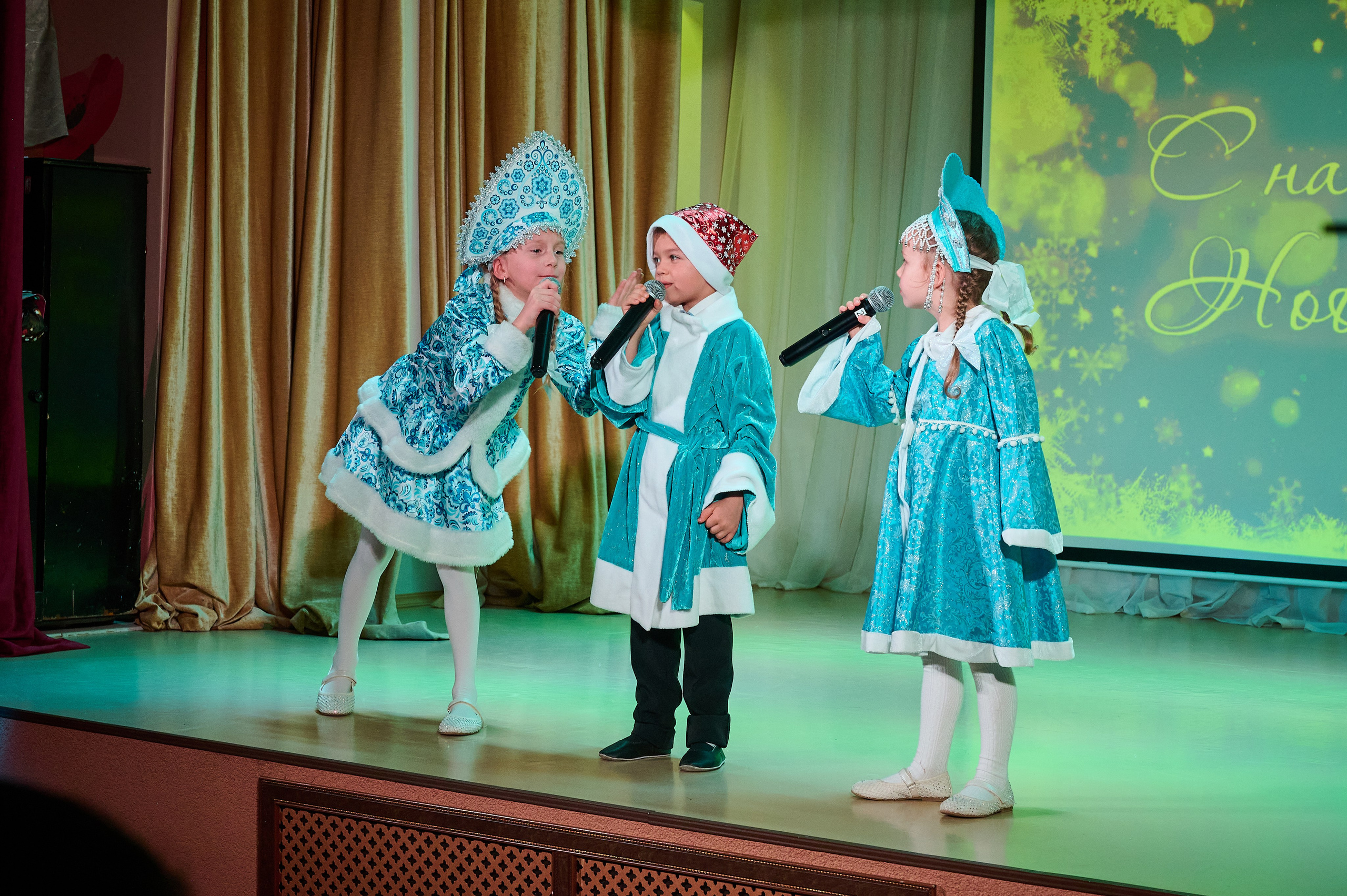 НГ ДК Виноградный. Жизнь курорта Кабардинка в фотографиях