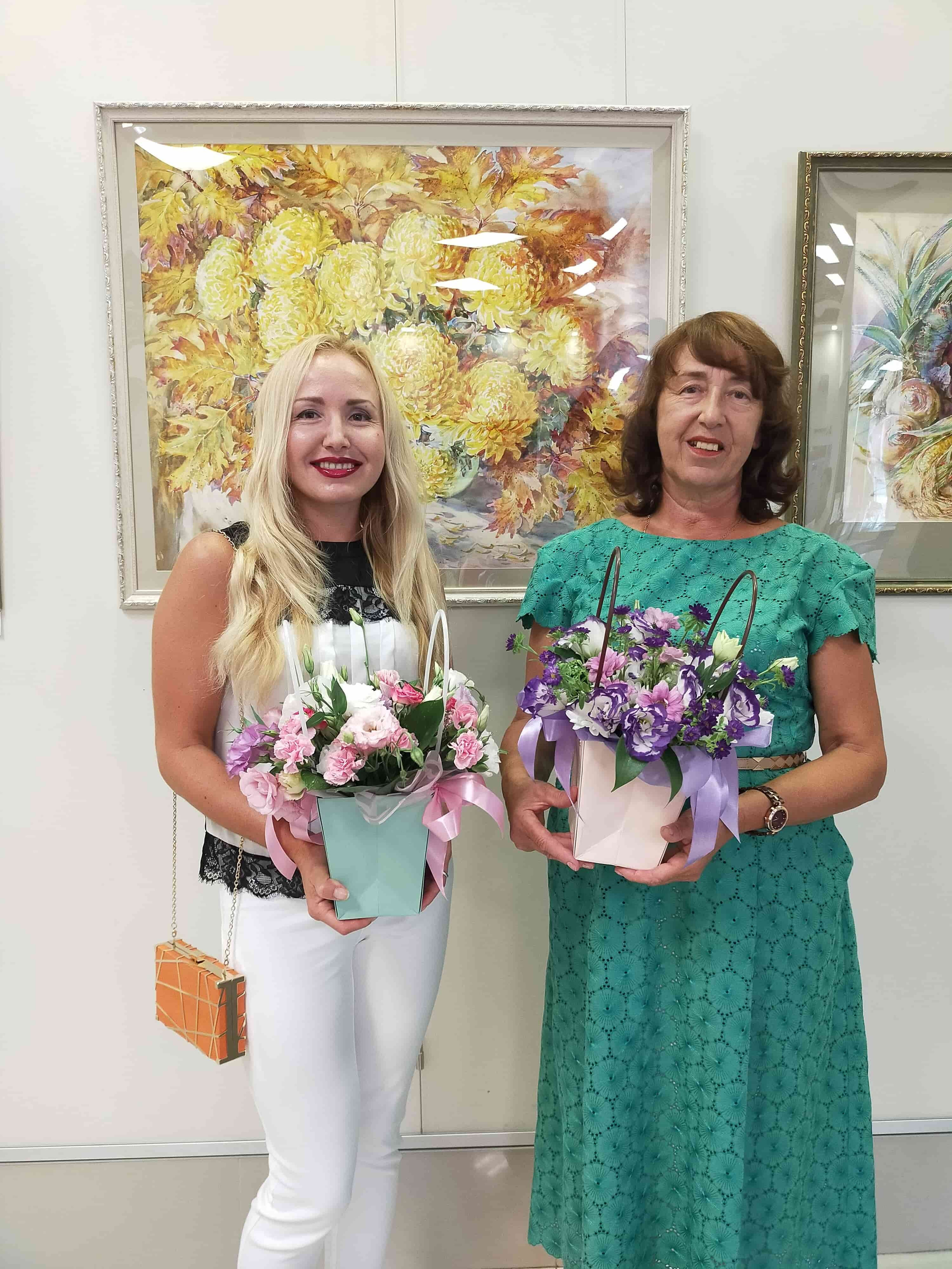 ВОКРУГ ЦВЕТА. Свет акварели Галины Поплавской