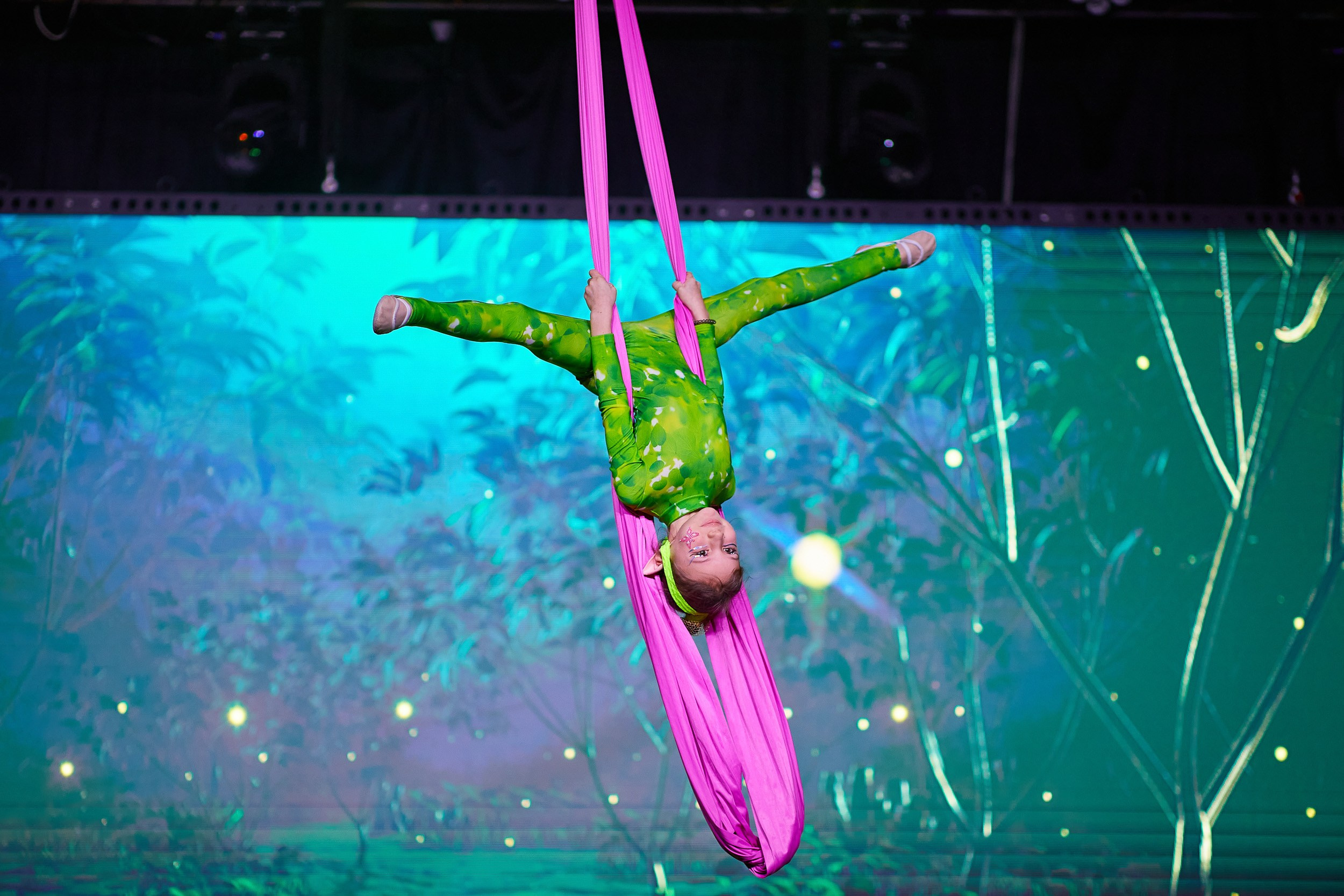 Анонс фоторепортажа с Концерта Грация. POLE DANCE. Photographer for business Mikhail Semenov. Aqua photo studio, photo school