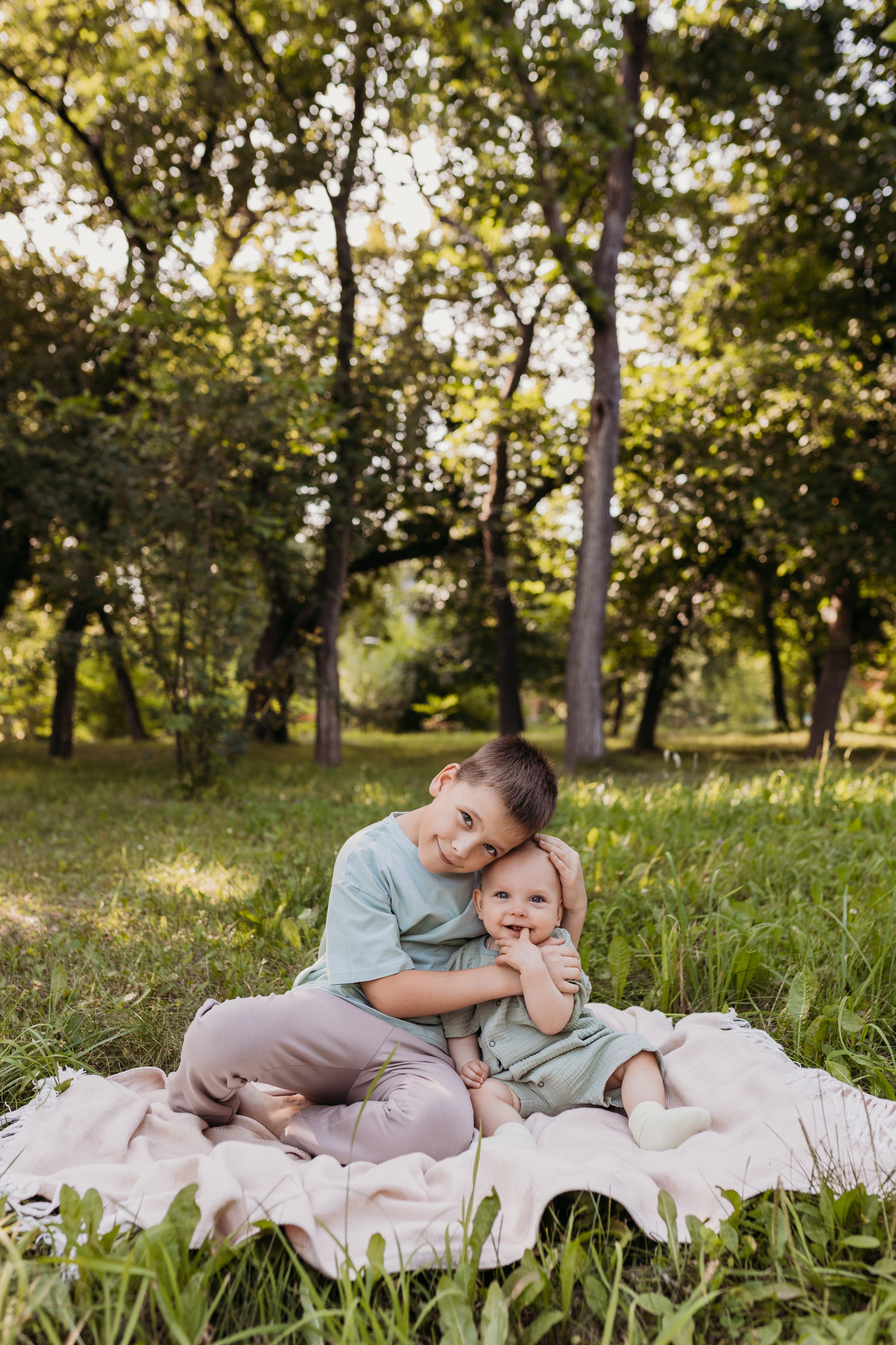 Семейные фотосессии на улице Барнаул. Фотограф новорожденных в г. Барнаул Ренпенинг Катерина