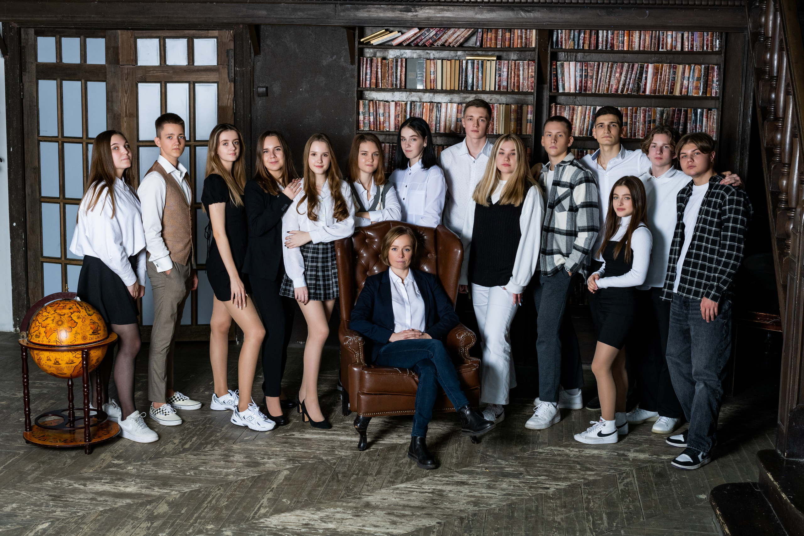 Школа 1637 Москва 11 класс. Выпускные альбомы в Подольске Москве и МО