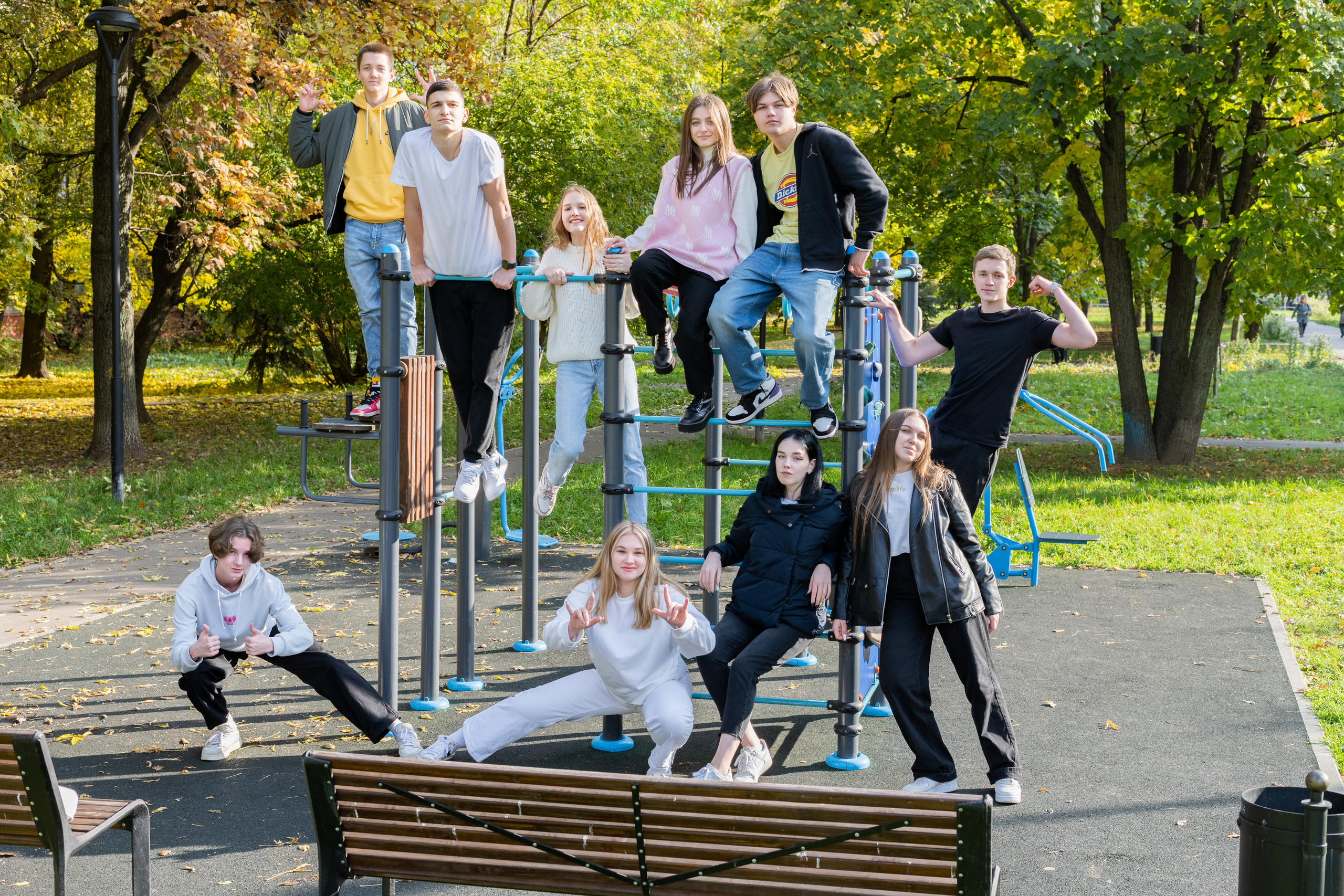 Школа 1637 Москва 11 класс. Выпускные альбомы в Подольске Москве и МО