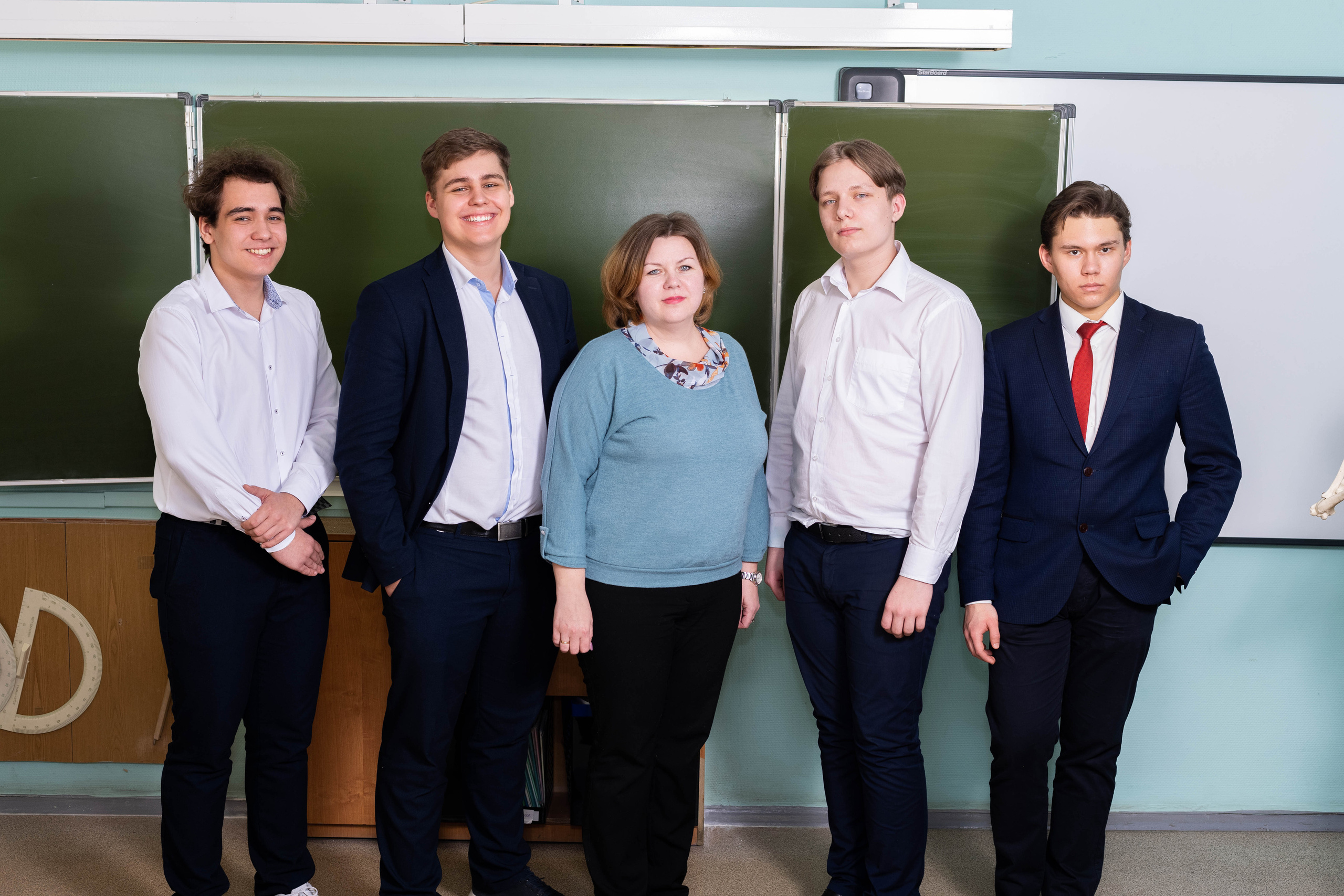 Школа № 29, 9 класс. Выпускные альбомы в Подольске Москве и МО