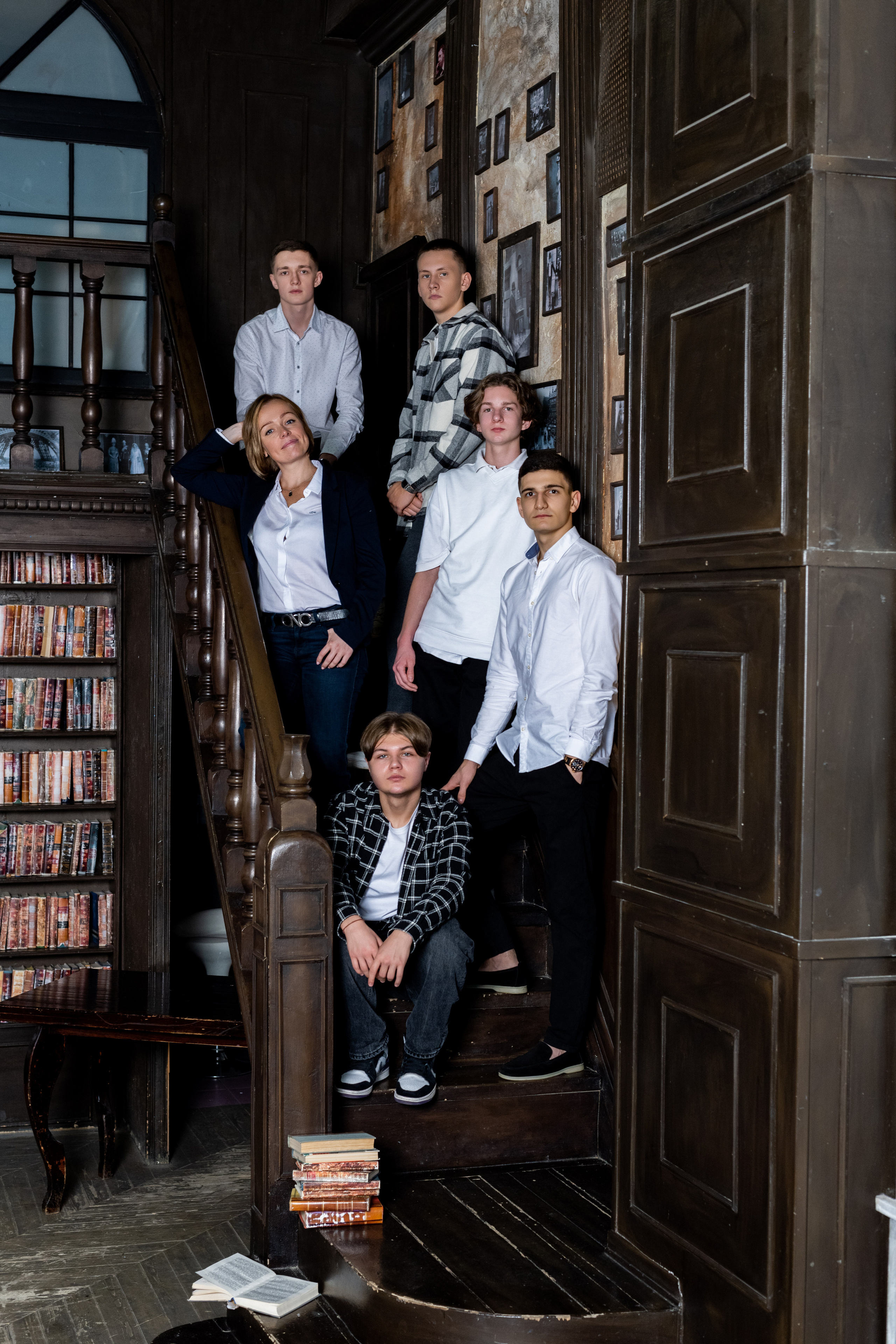 Школа 1637 Москва 11 класс. Выпускные альбомы в Подольске Москве и МО