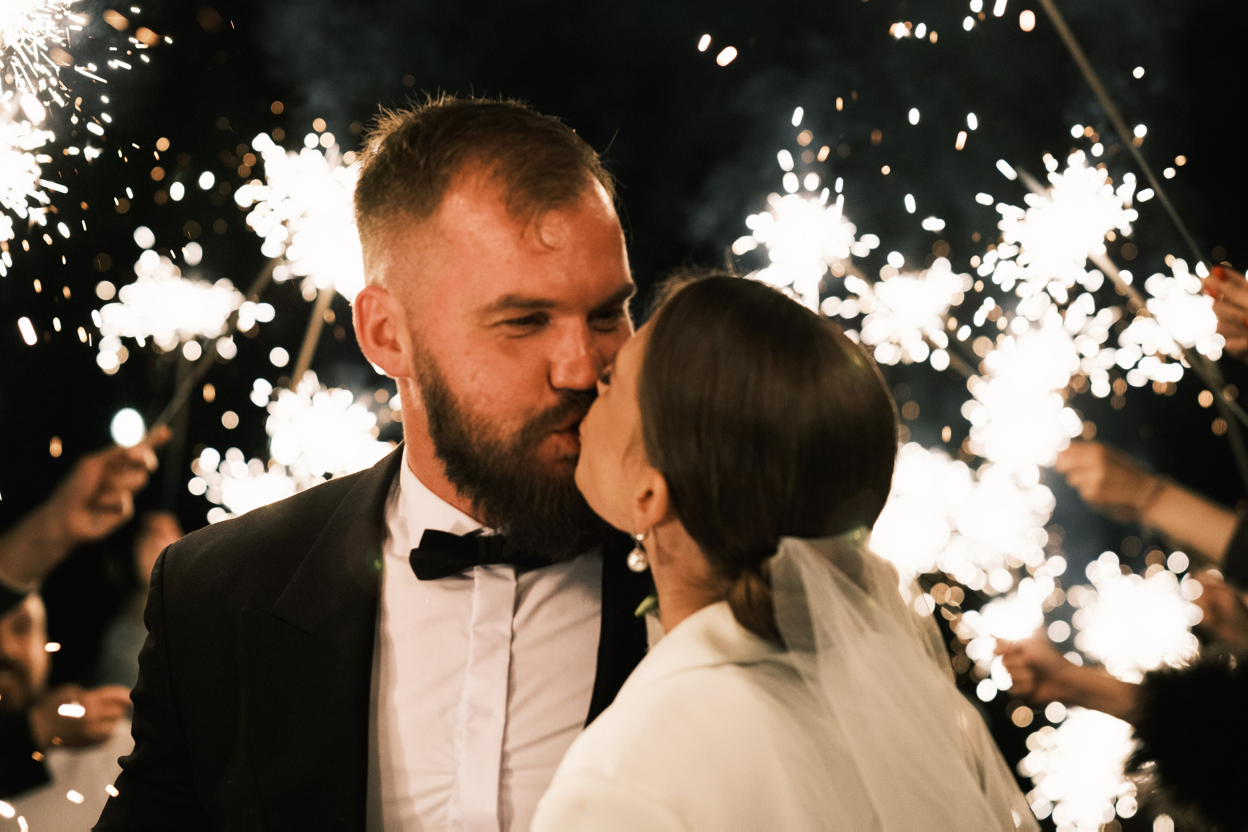 Олег и Лиза под бенгальскими огнями. Professional photoartist in St. Petersburg (wedding, reportage, portrait, model book, love story) Alexander Shvedov