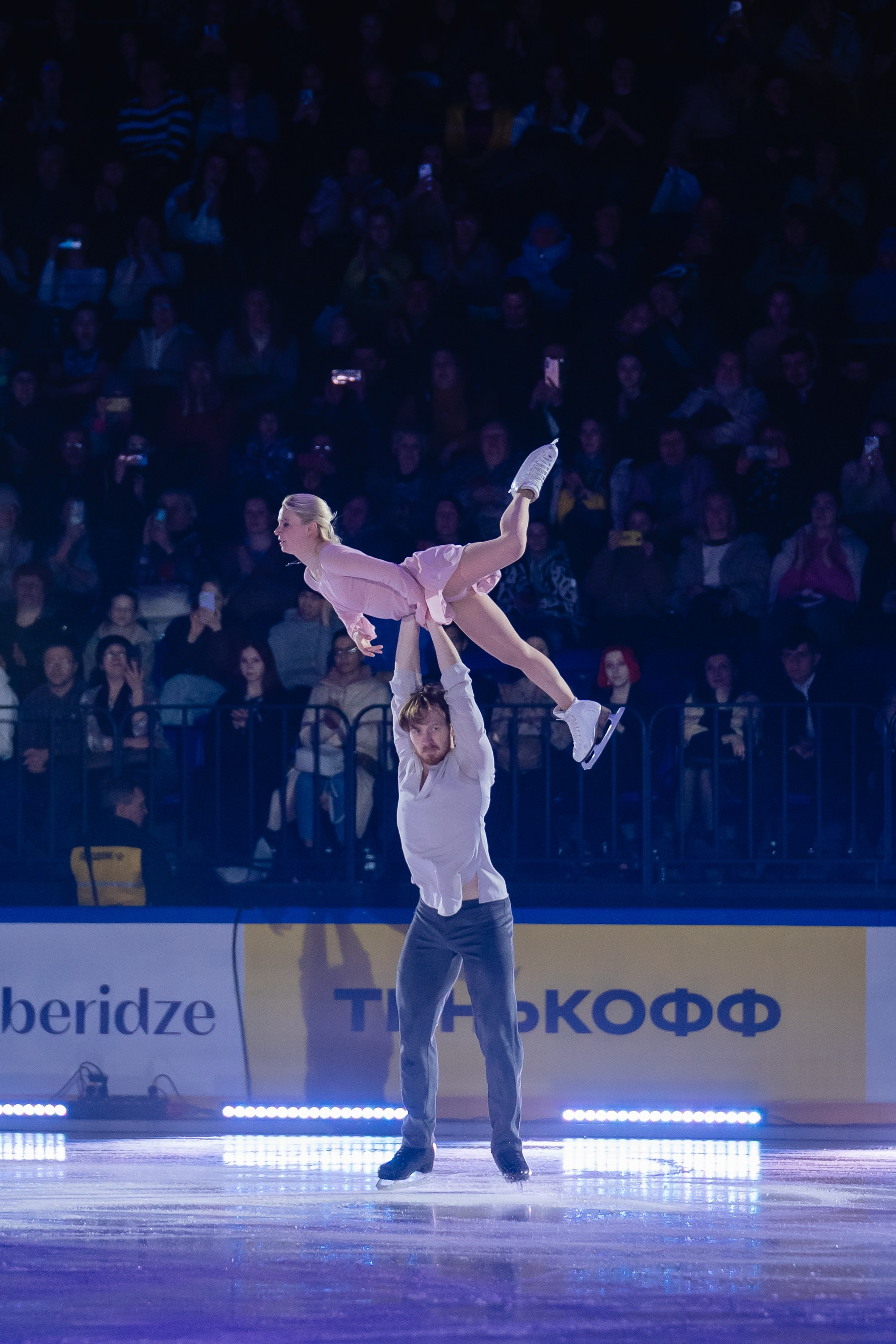 Шоу «Чемпионы на льду» в Новосибирске. Воробьева Ксения — Спортивный и танцевальный фотограф Новосибирск