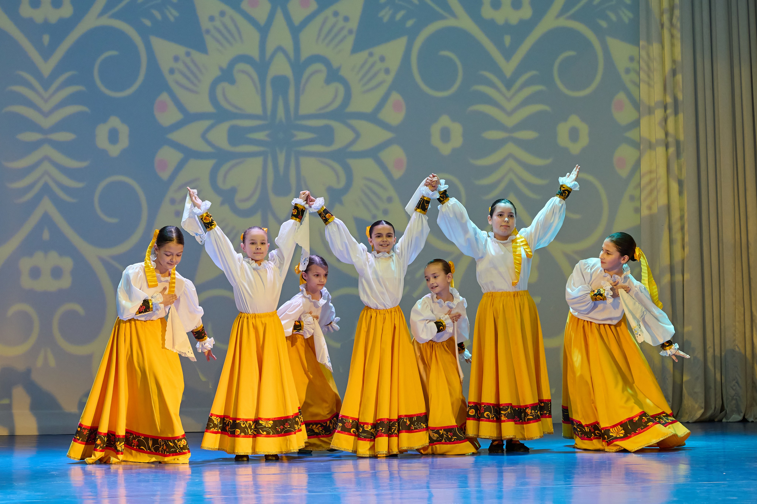 8 марта Марьина роща. Жизнь курорта Кабардинка в фотографиях