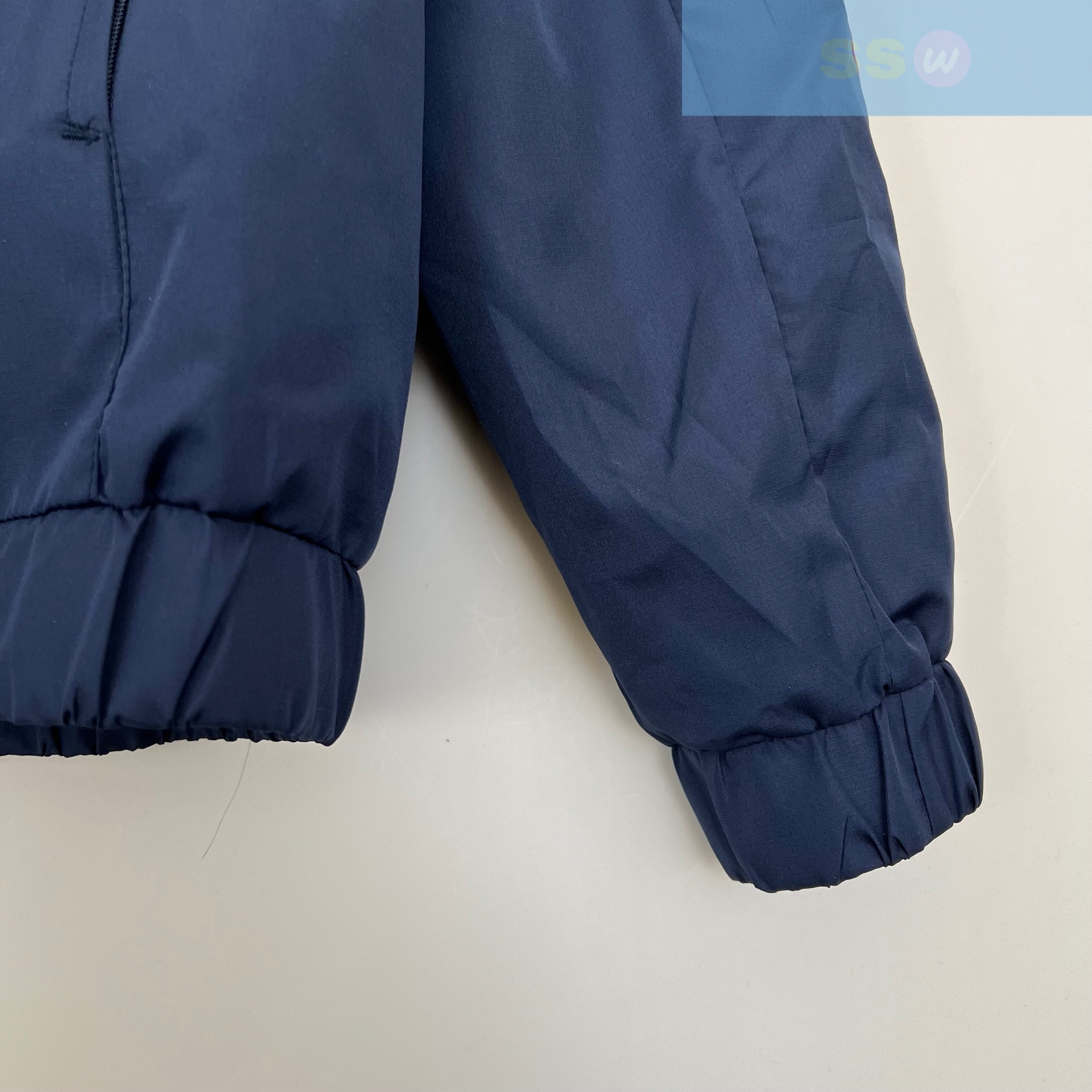 Ветровка Арсенал купить по цене 4900 рублей. Футбольный магазин — ssw_magazin