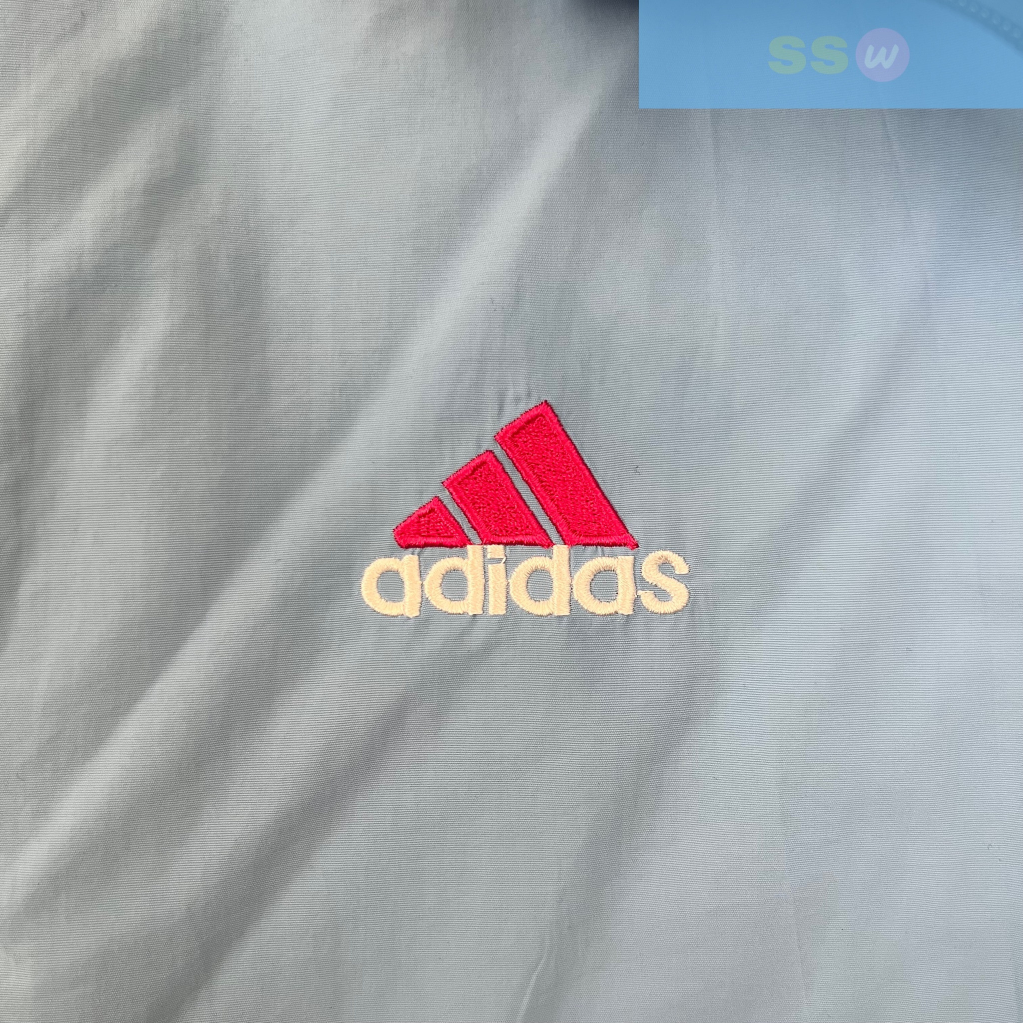 Двусторонняя куртка Arsenal купить по цене 4900 рублей. Футбольный магазин — ssw_magazin