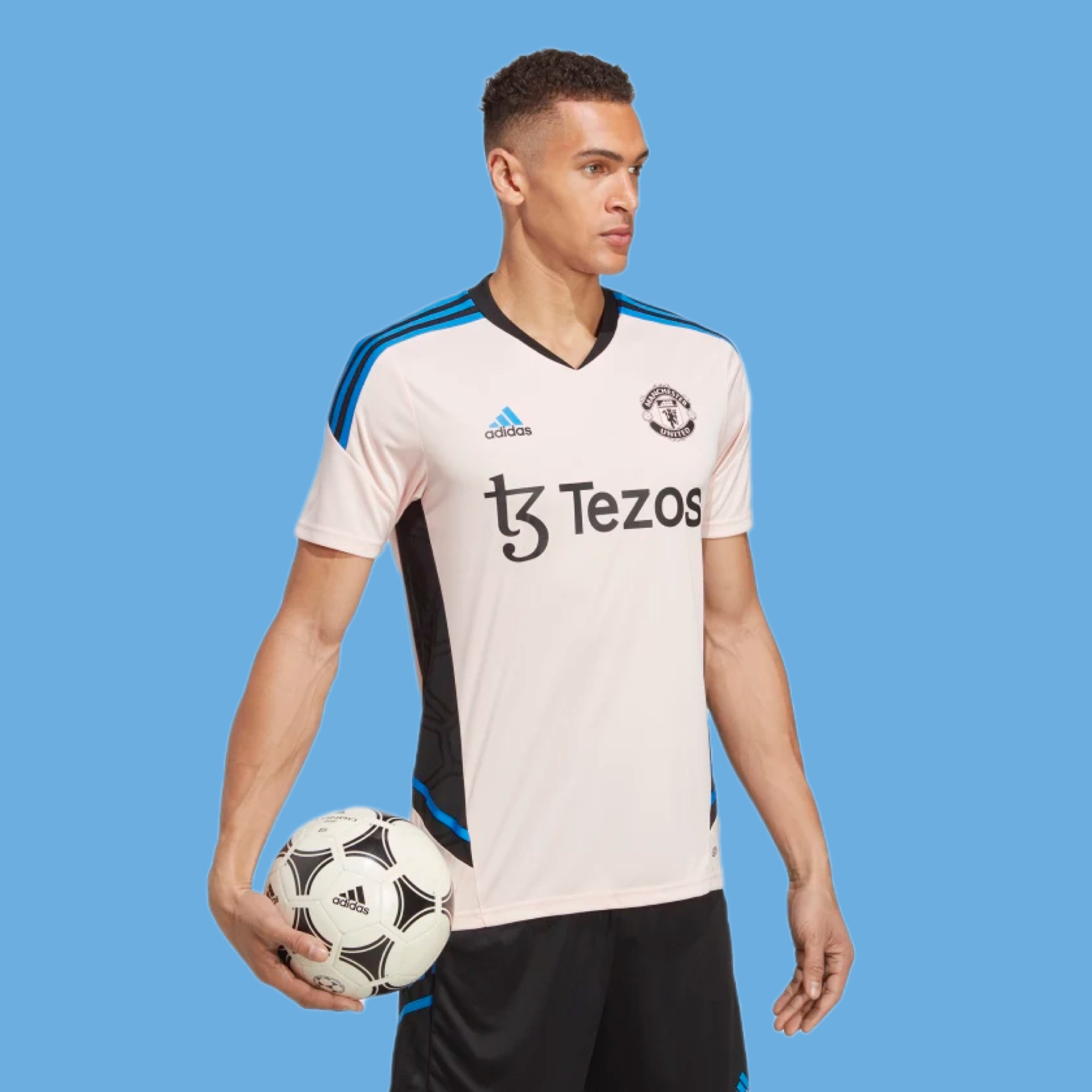 Купить тренировочную футболку «Манчестер Юнайтед». Футбольный магазин — ssw_magazin