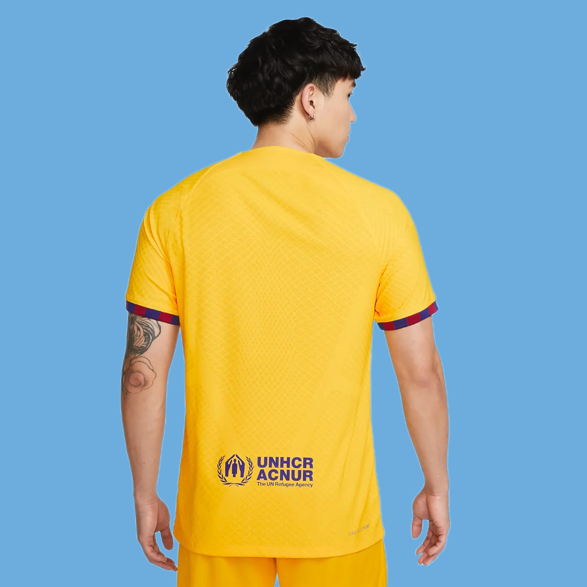 Купить четвёртую футболку «Барселона». Футбольный магазин — ssw_magazin