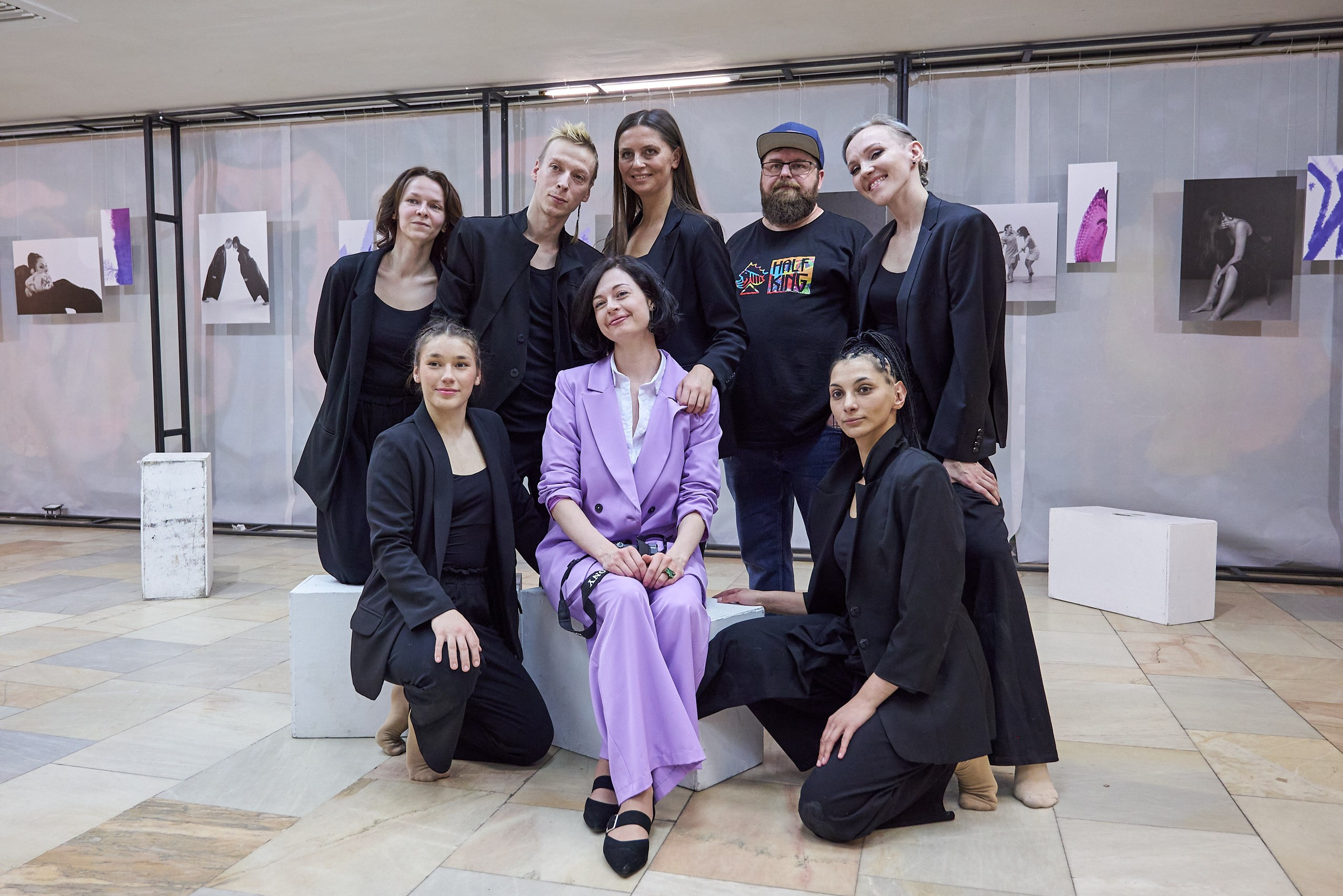 Связь — фото выставка Аллы Быковой в Цко Ивтекс Иваново. Фотограф в Иваново: Каталожная съемка одежды и постельного белья, Wildberries