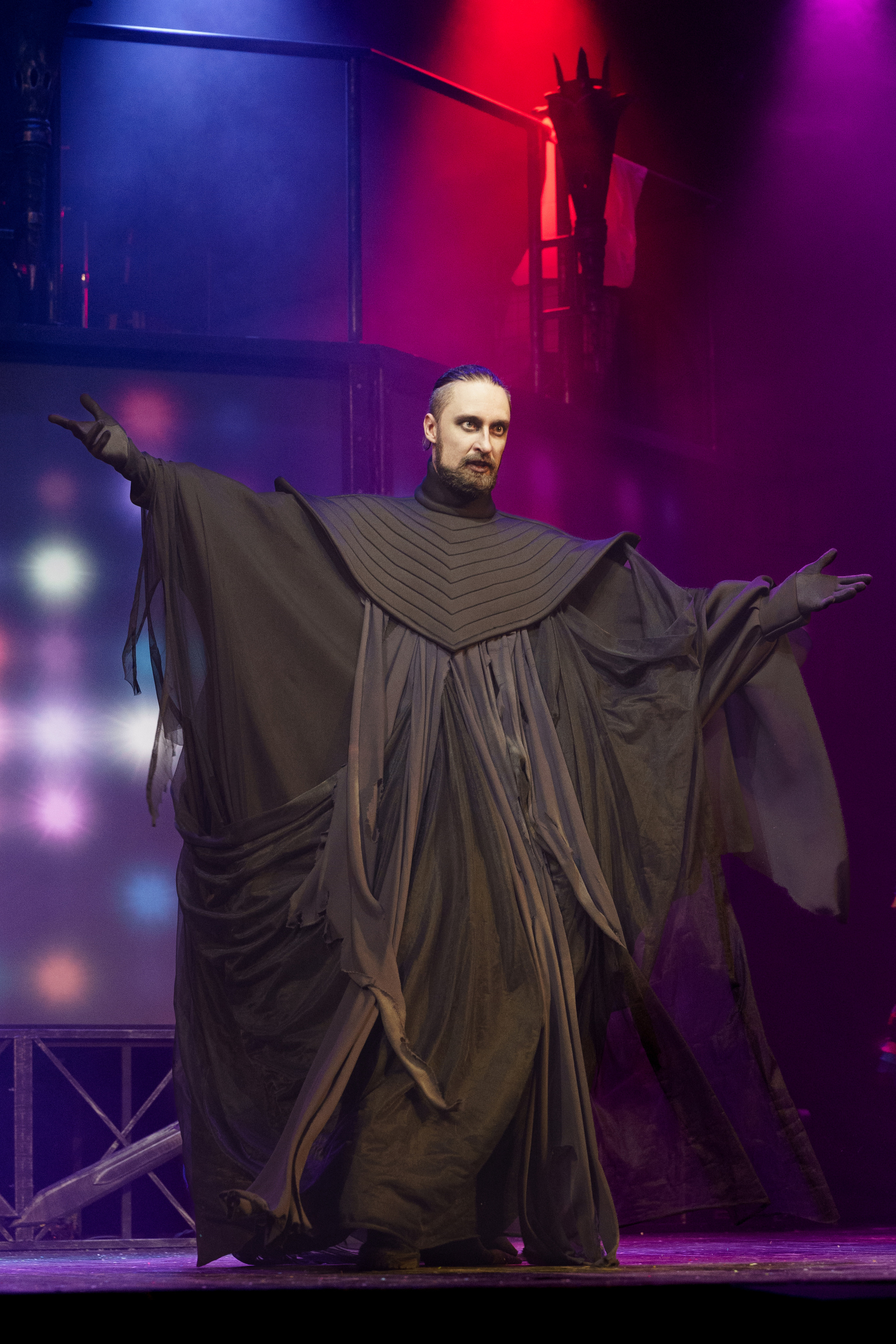 МОГТЮЗ: Иван Царевич и Серый Волк. Сайт фотографа Сергея Абрамова