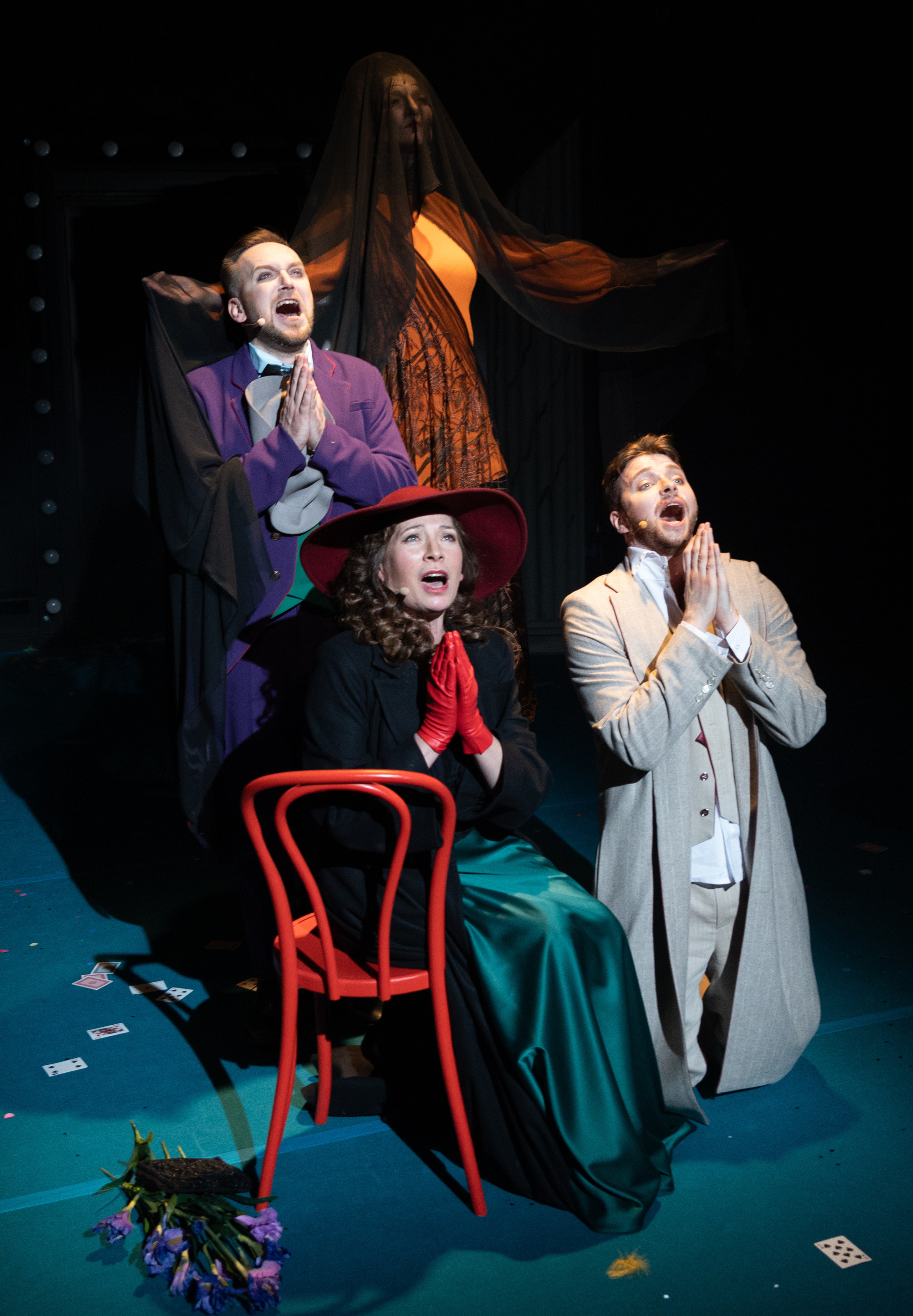 Театр Камбуровой: 24 часа из жизни женщины. Сайт фотографа Сергея Абрамова