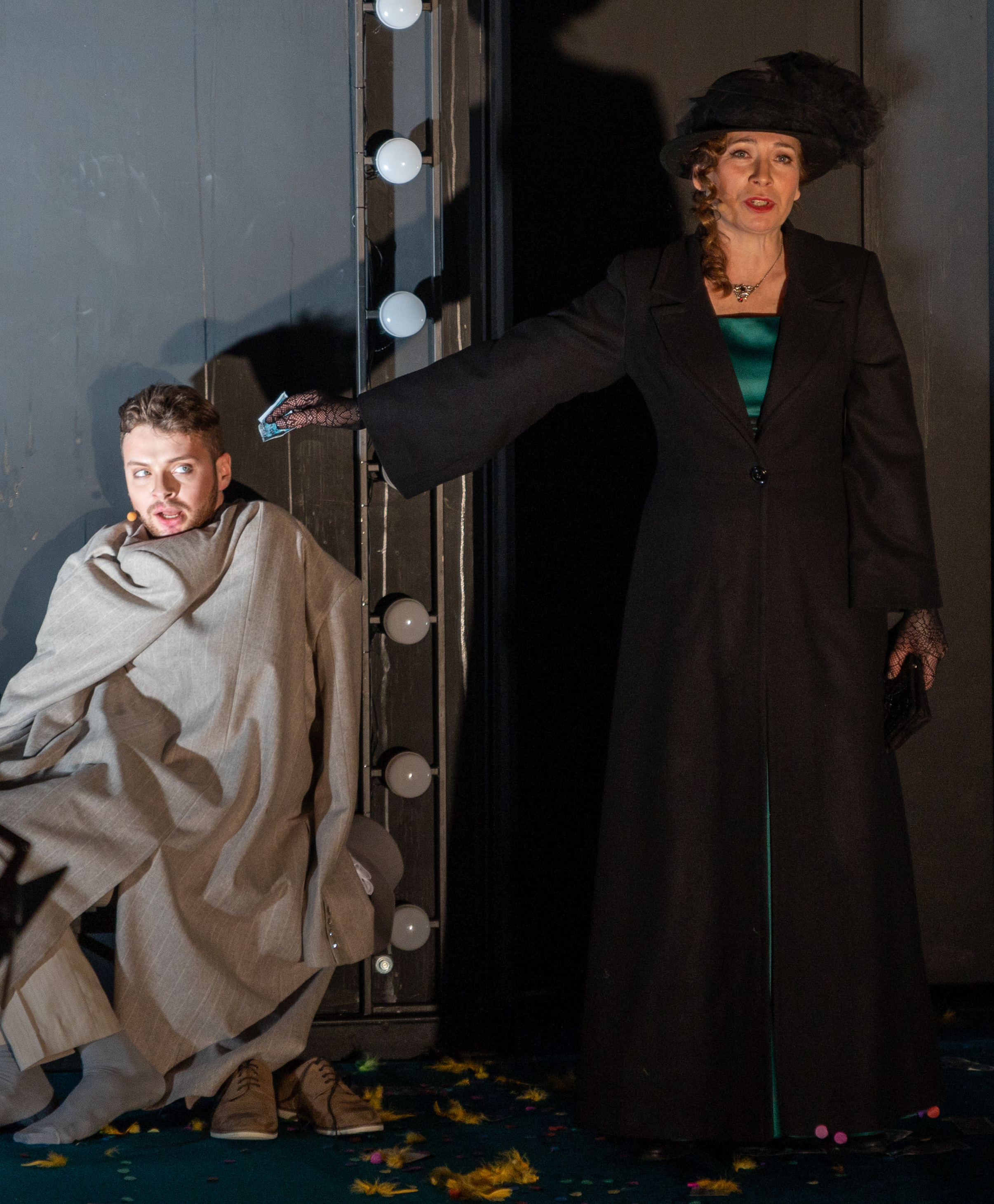 Театр Камбуровой: 24 часа из жизни женщины. Сайт фотографа Сергея Абрамова