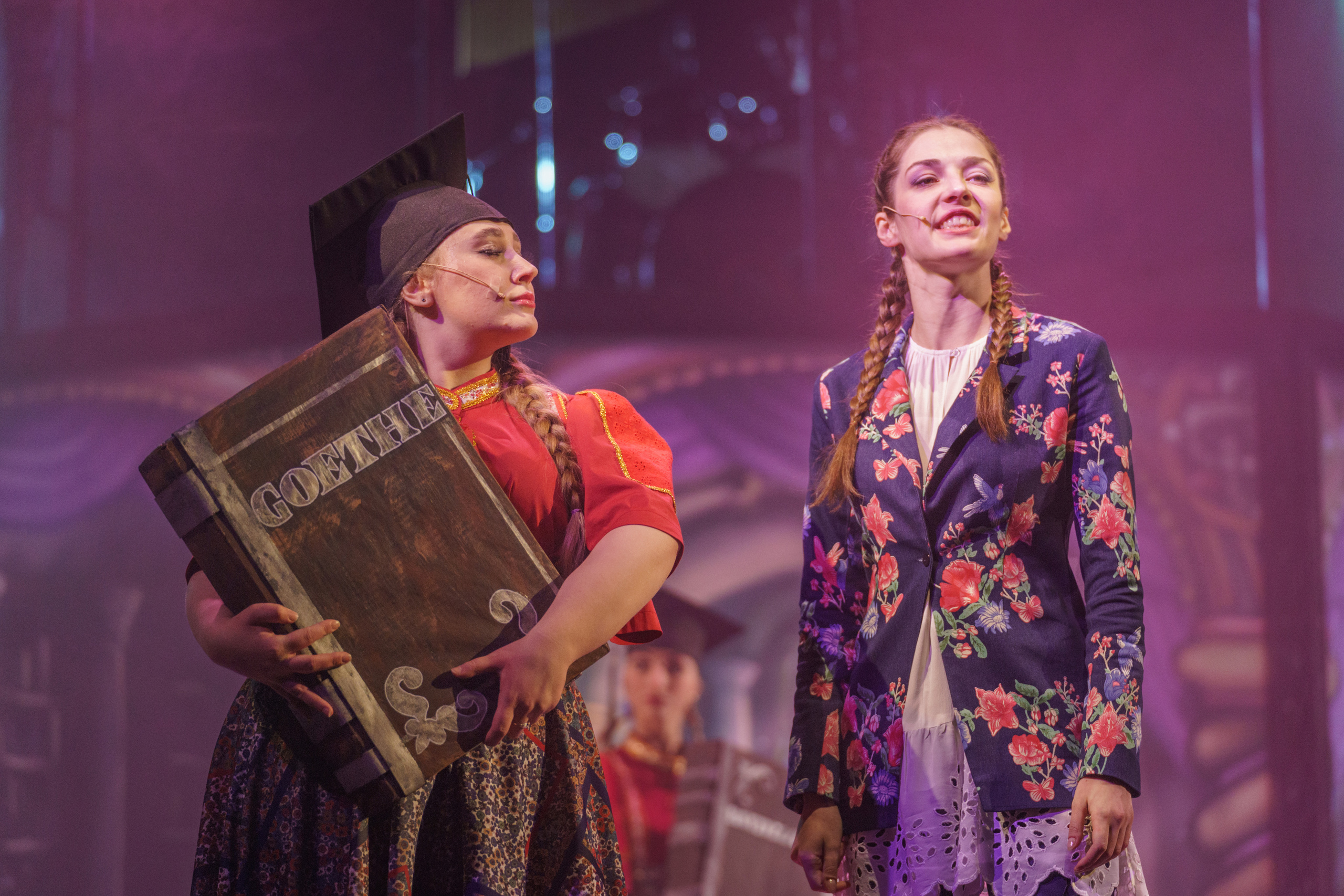 МОГТЮЗ: Иван Царевич и Серый Волк. Сайт фотографа Сергея Абрамова